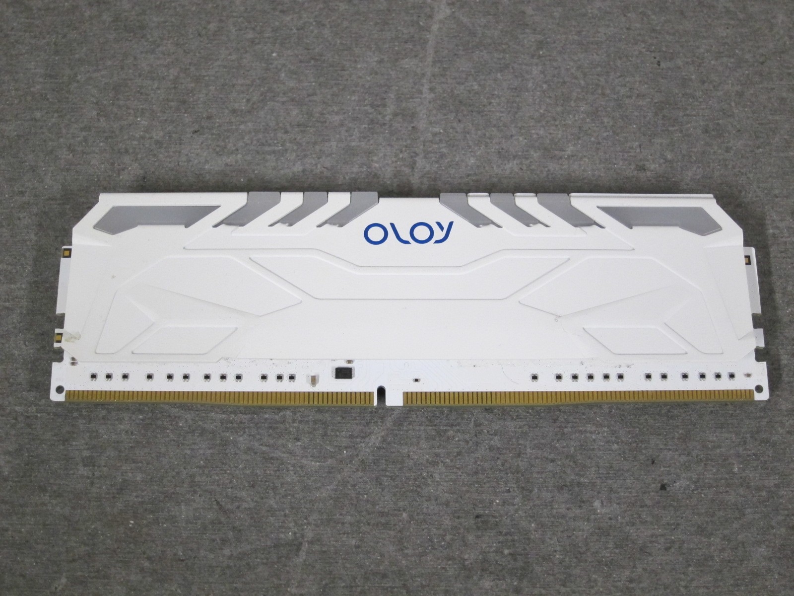 OLOy RGB DDR4 RAM 16gb 3600MHz C18 White