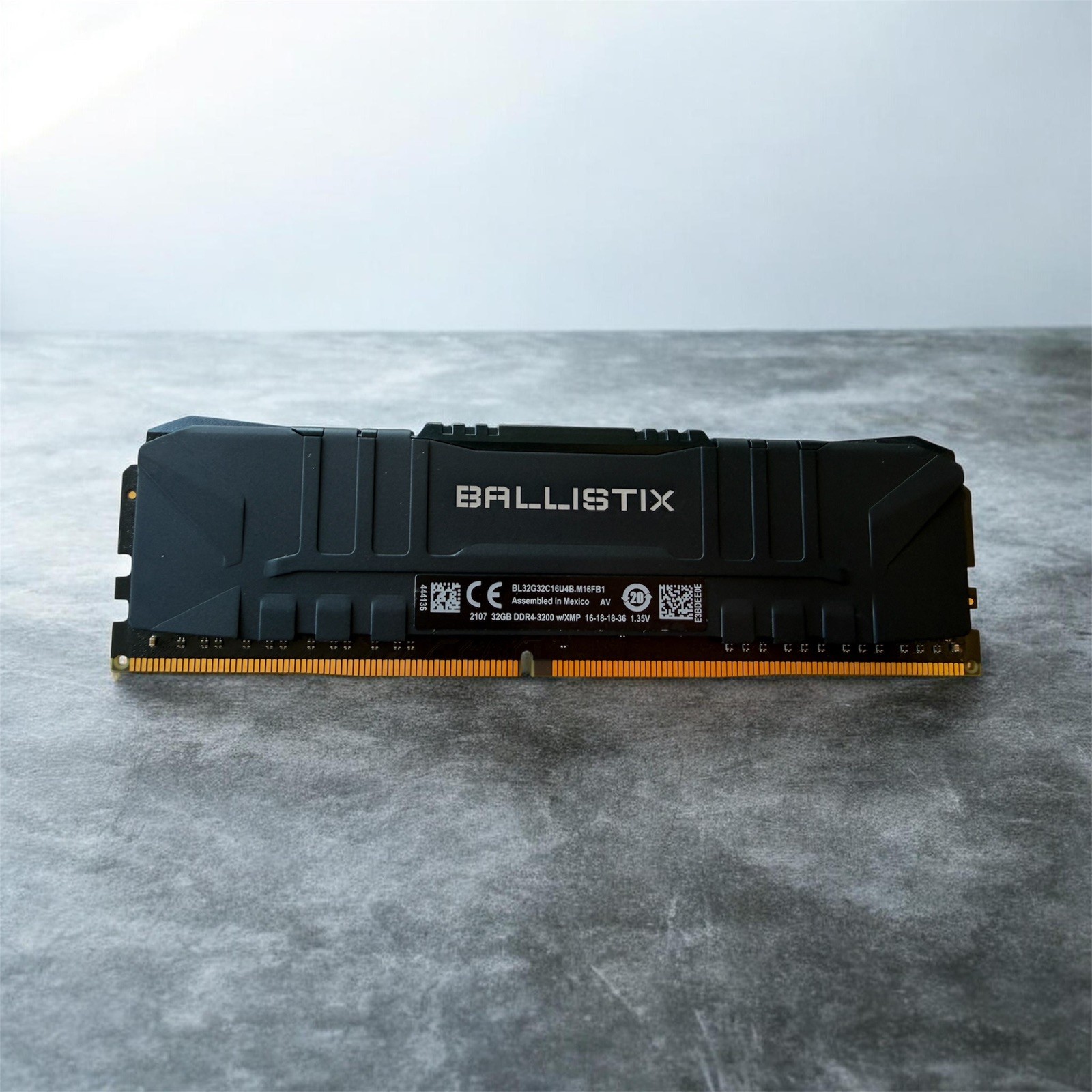 Crucial Ballistix (1X32GB) DDR4 Memory 3200MHz (BL32G32C16U4B.M16FB1) PC4-25600