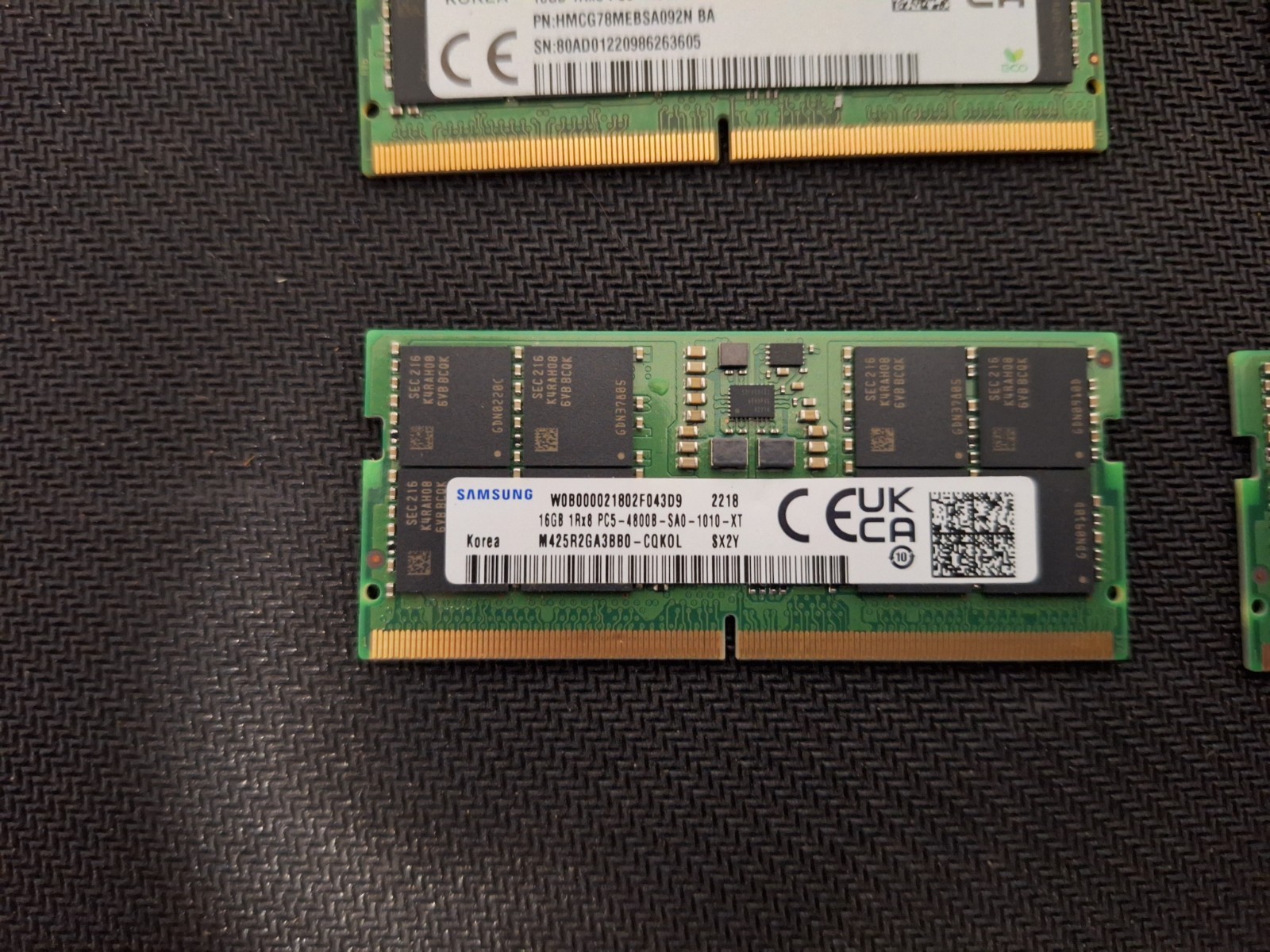 SAMSUNG 16GB DDR5 4800MHz PC5-4800 SO-DIMM M425R2GA3BB0 Laptop RAM