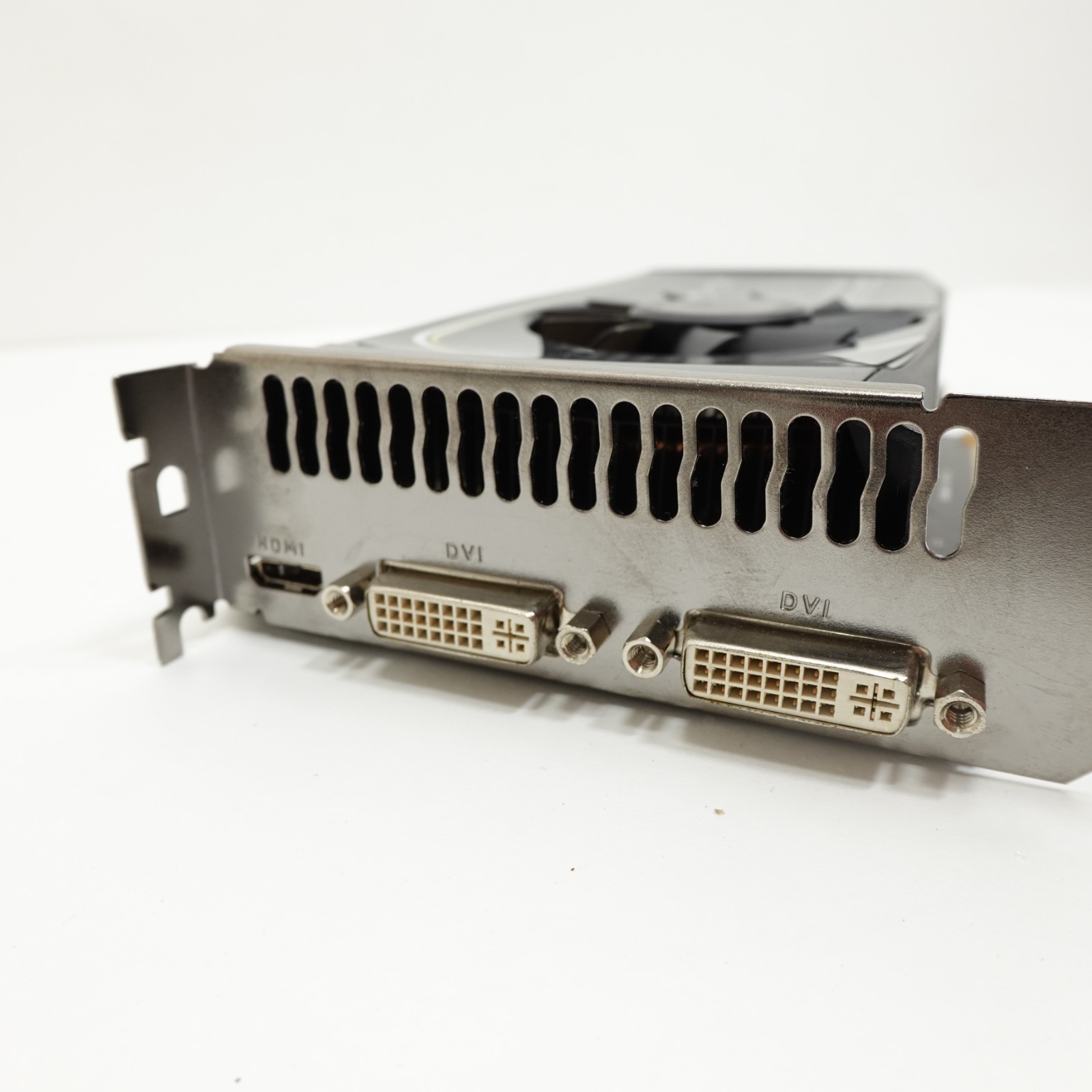 EVGA GeForce GTX 460 SC 1GB GDDR5 SDRAM PCI-e Video Card 01G-P3-1370-B1
