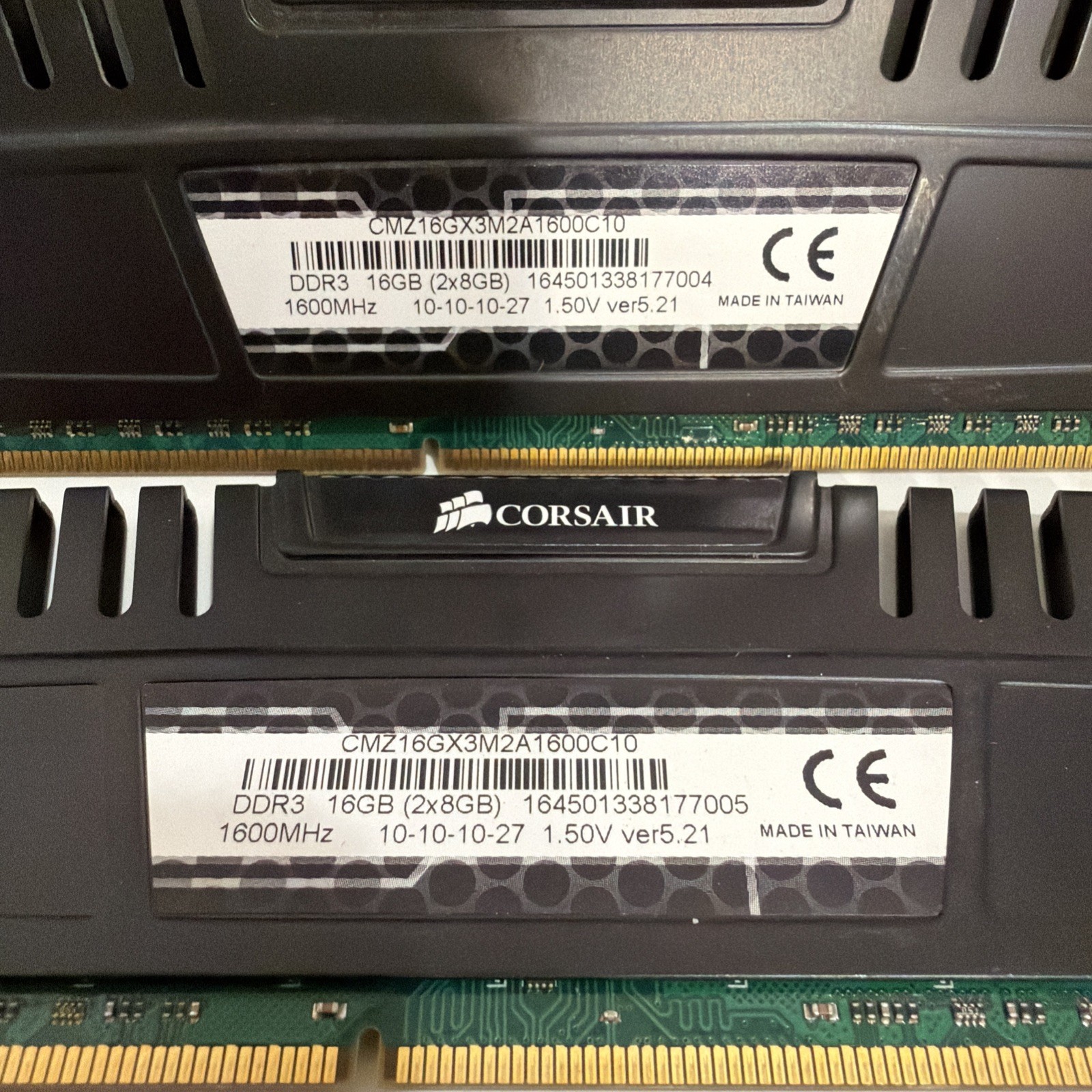 Corsair Vengeance 16GB (2 x 8GB) DDR3 (PC3-12800) Memory Module
