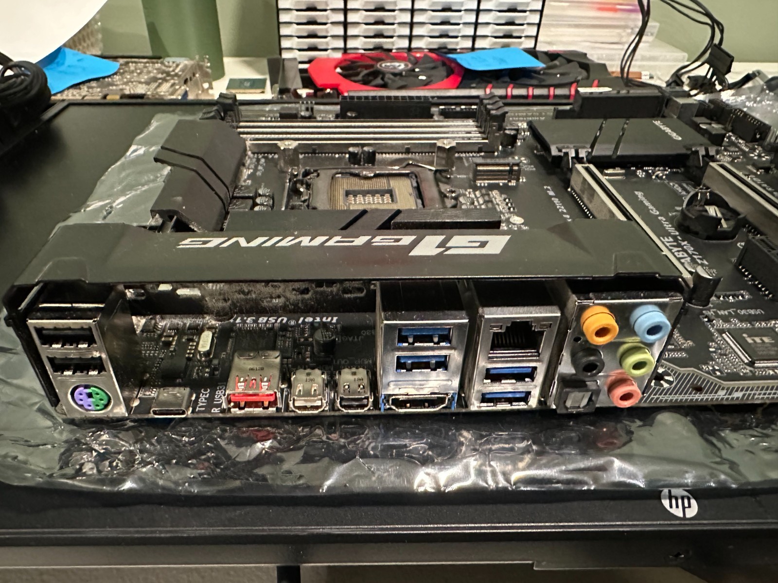 GIGABYTE GA-Z170X-Ultra Gaming Motherboard – Tested/Working