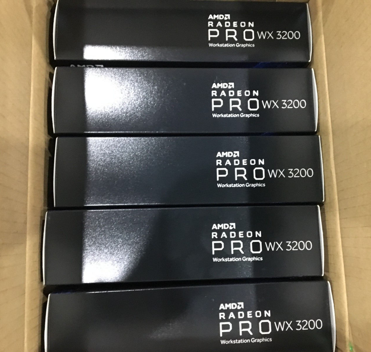 NEW – AMD Radeon PRO WX3200 Workstation GPU- 4 GB