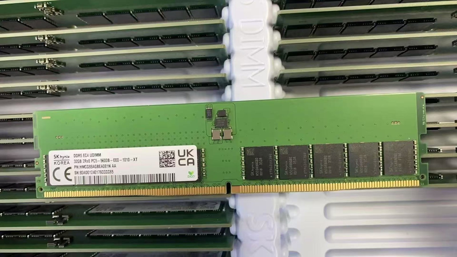 SK hynix 32GB 5600MHz DDR5 2Rx8 EC4 UDIMM PC5-5600B-EE0-1010-XT RAM