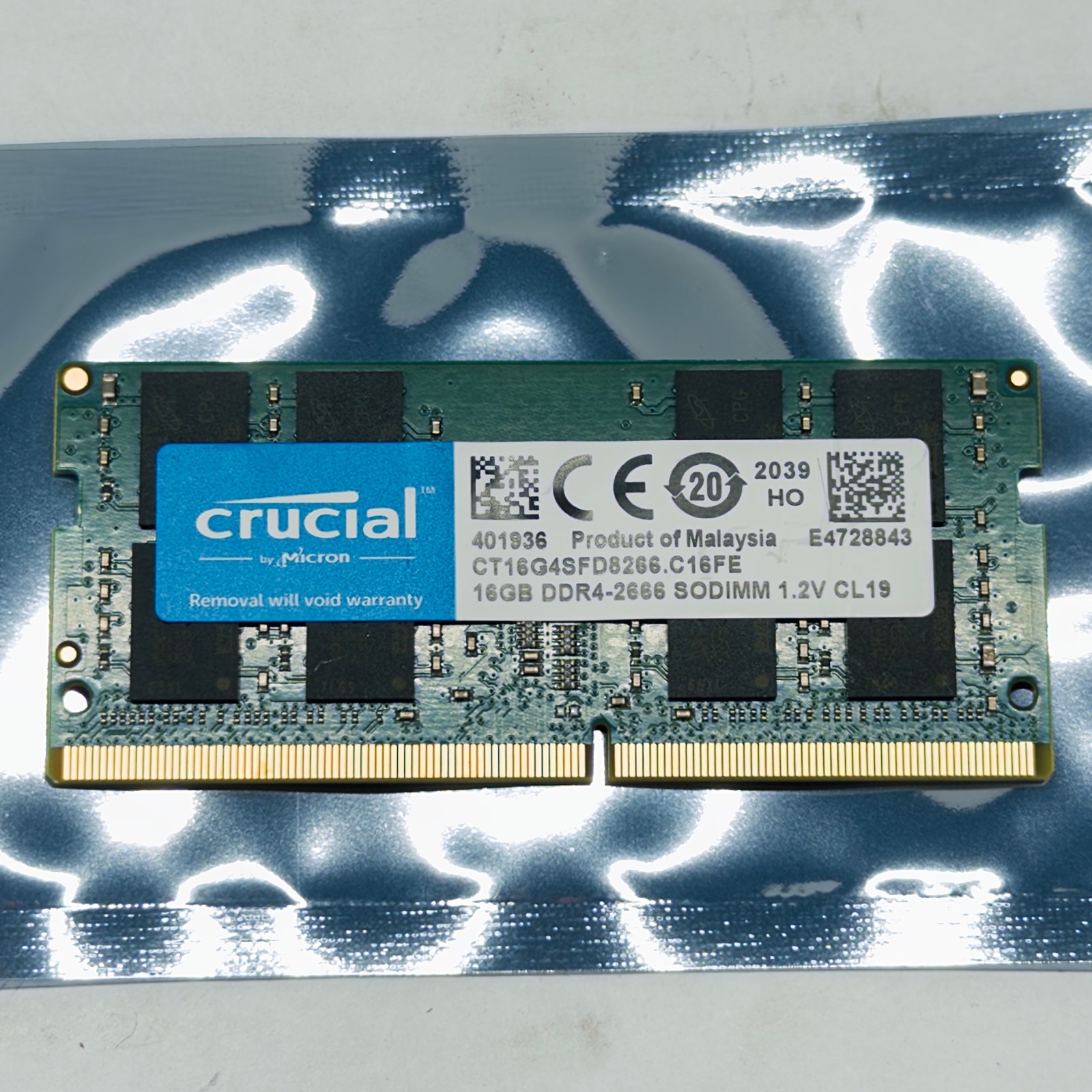 Crucial 16GB (1x) DDR4 2666MHz 2Rx8 CL19 SODIMM Laptop Memory RAM CT16G4SFD8266