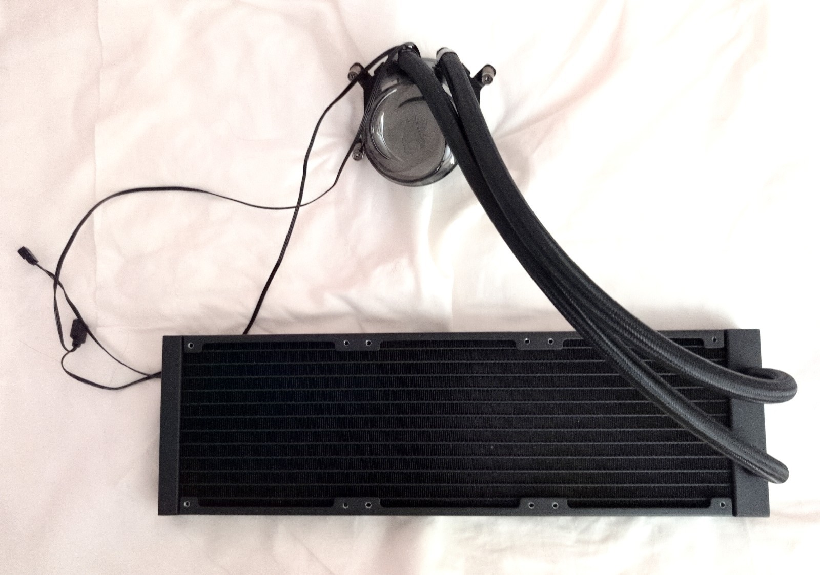 iBUYPOWER Liquid CPU Cooler AW4 360mm Black Water Cooler PC Gaming NO FANS