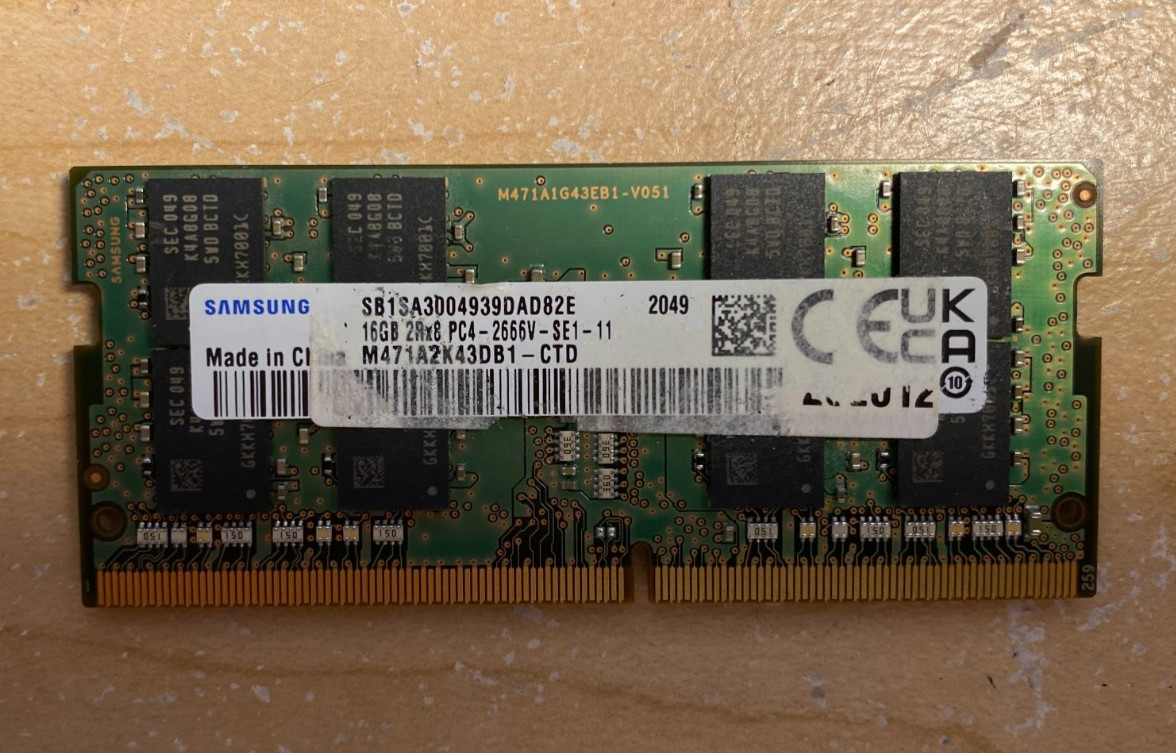 Samsung 16GB 2RX8 PC4-2666V SE1-11 M471A2K43CB1-CTD ~ ONE PIECE