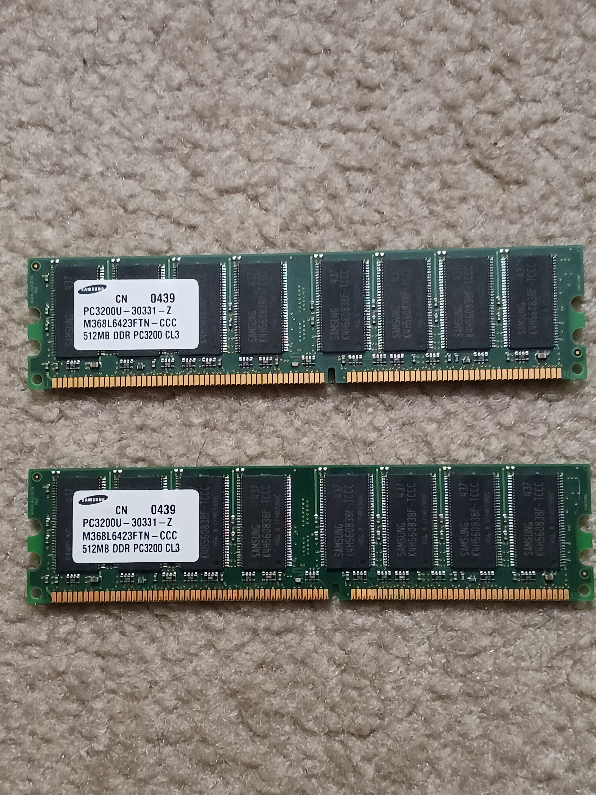 SAMSUNG M368L6423FTN-CCC 184-pin DDR1 SDRAM 1GB(2x 512MB) Memory 400 MHz/PC-3200
