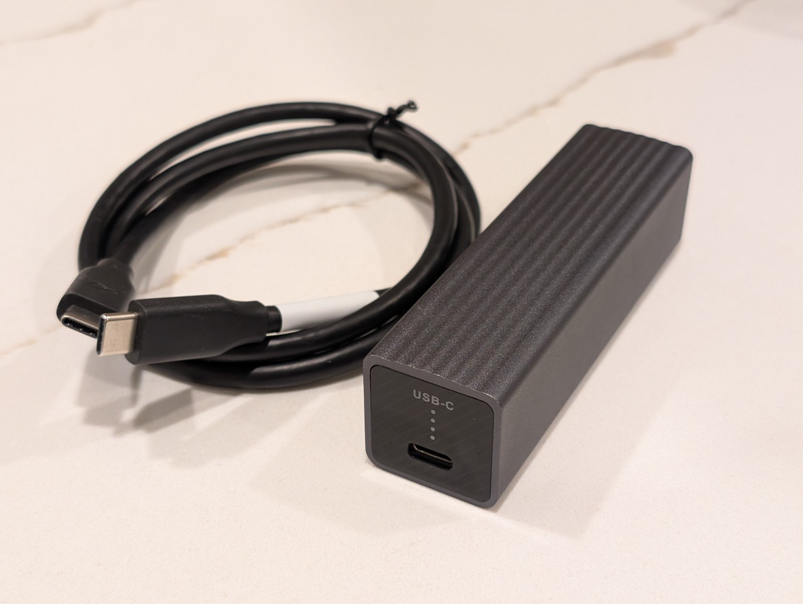QNAP QNA-UC5G1T 5G NIC USB Type-C 3.2 Type-C to 5GbE Ethernet Adapter 2.5G 1G