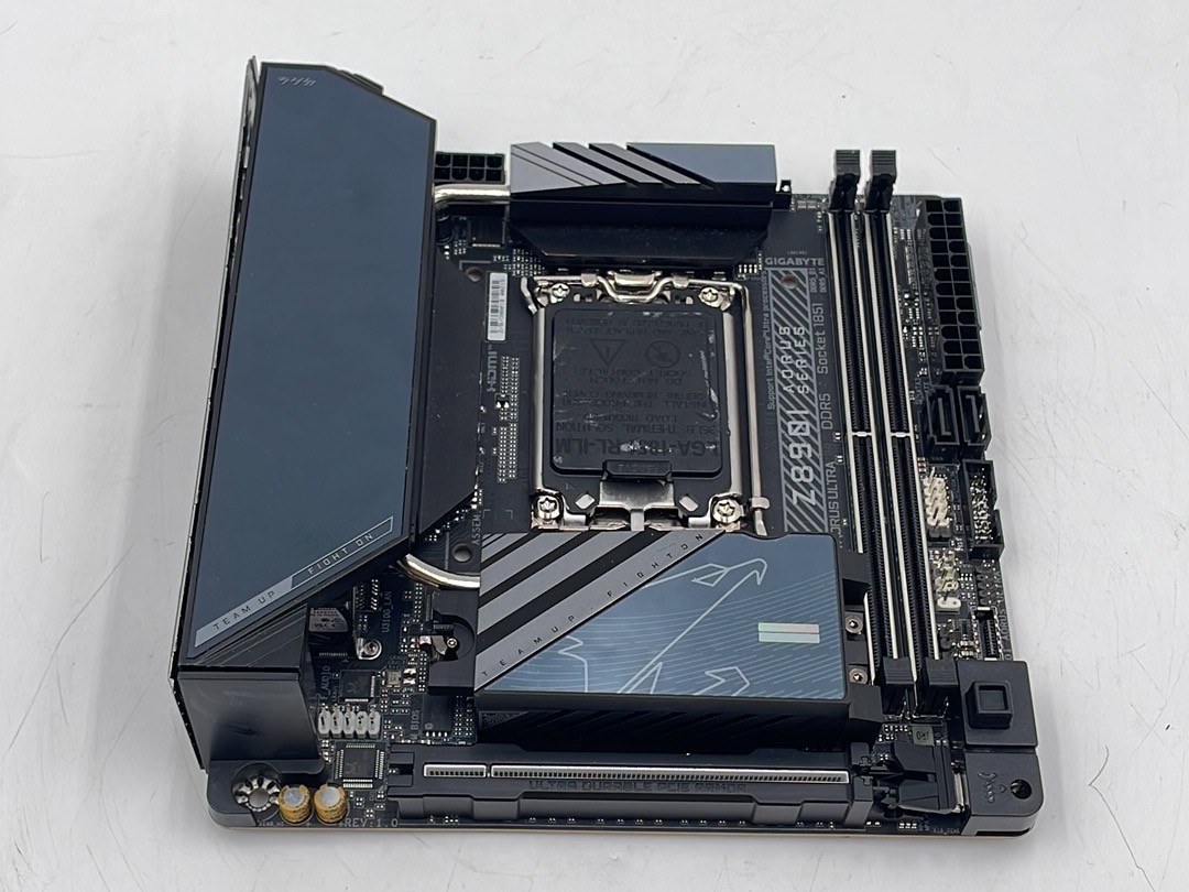 GIGABYTE Z890I AORUS Ultra Core LGA 1851 DDR5 WIFI7 Mini-ITX Motherboard