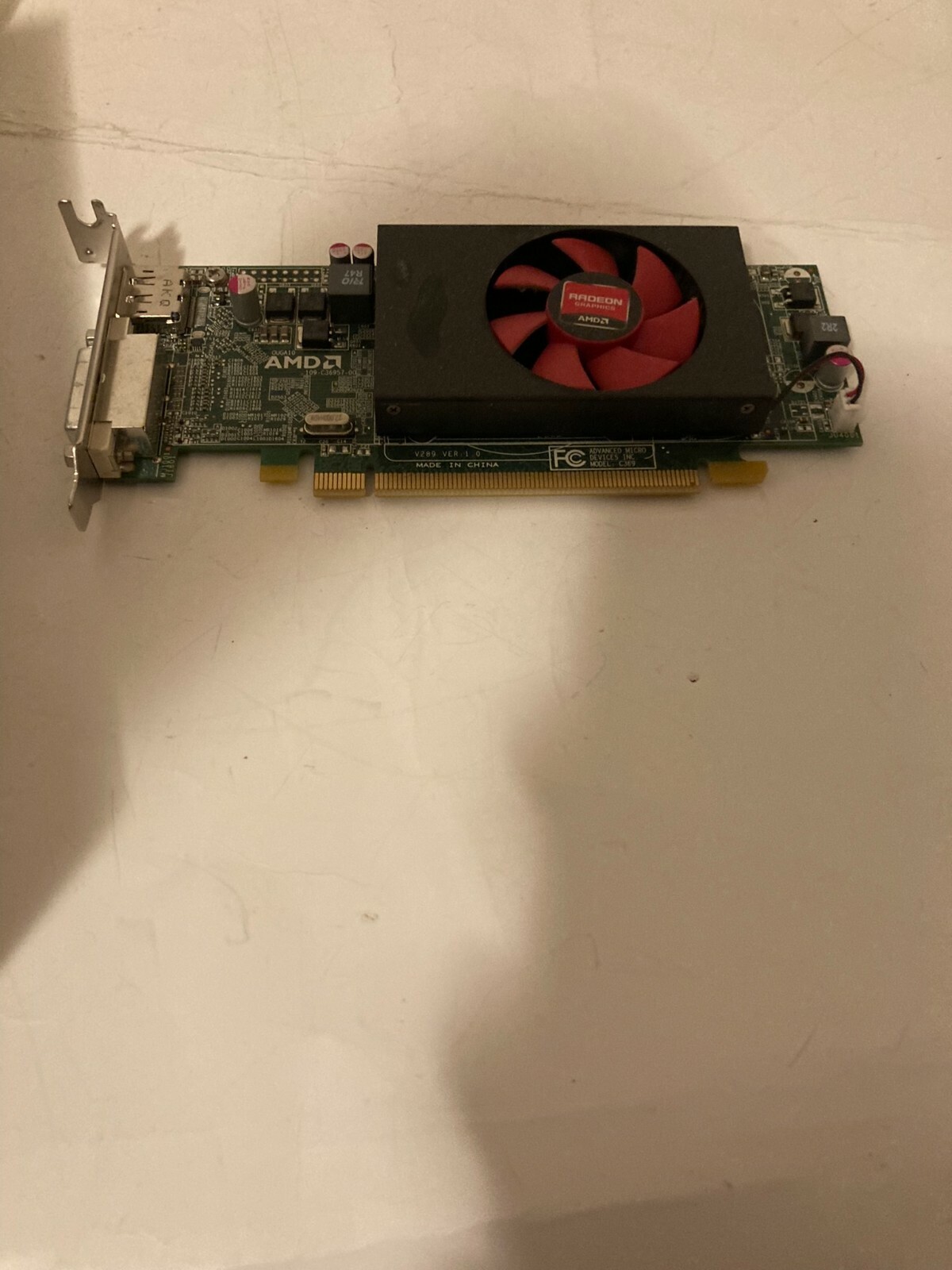 Dell AMD Radeon HD 8490 1GB DVI DisplayPort DMHJ0 Low Profile Video Card