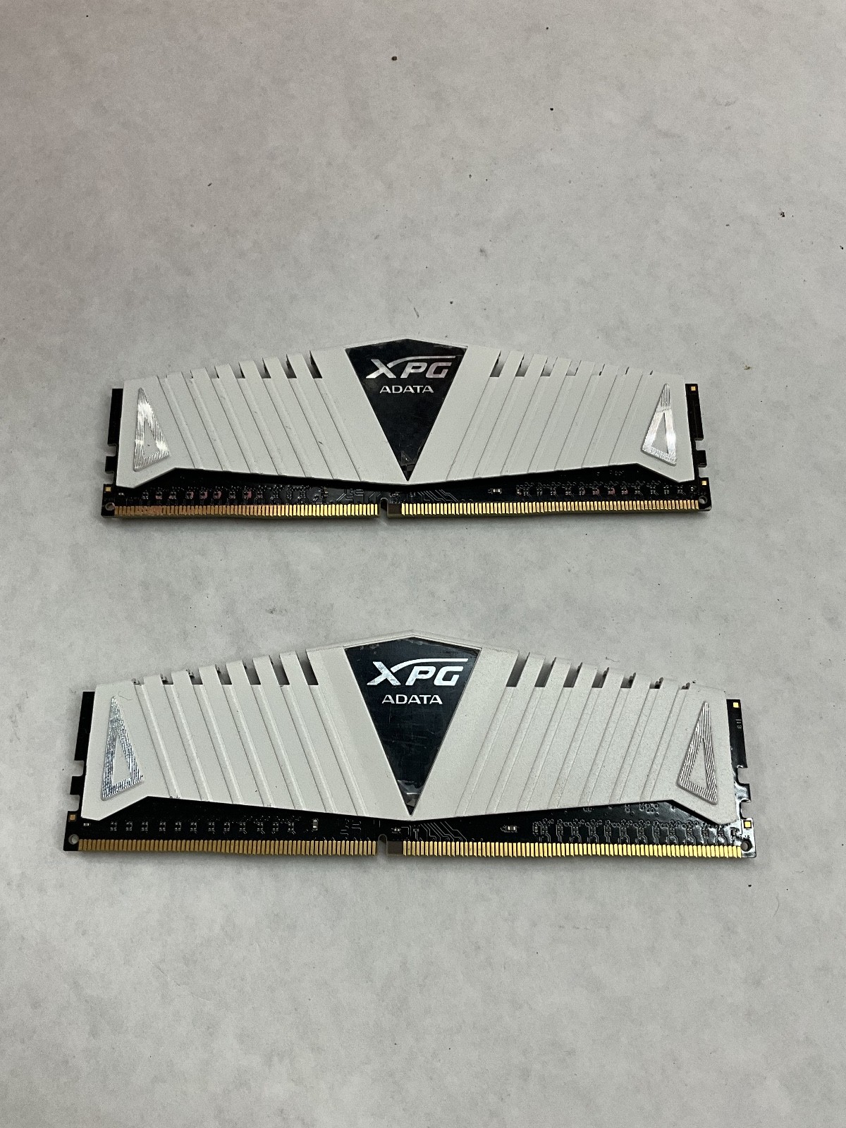ADATA XPG DDR4 SDRAM DDR4-3000 16GB (2x8GB) DIMM RAM Kit Memory 1.35v