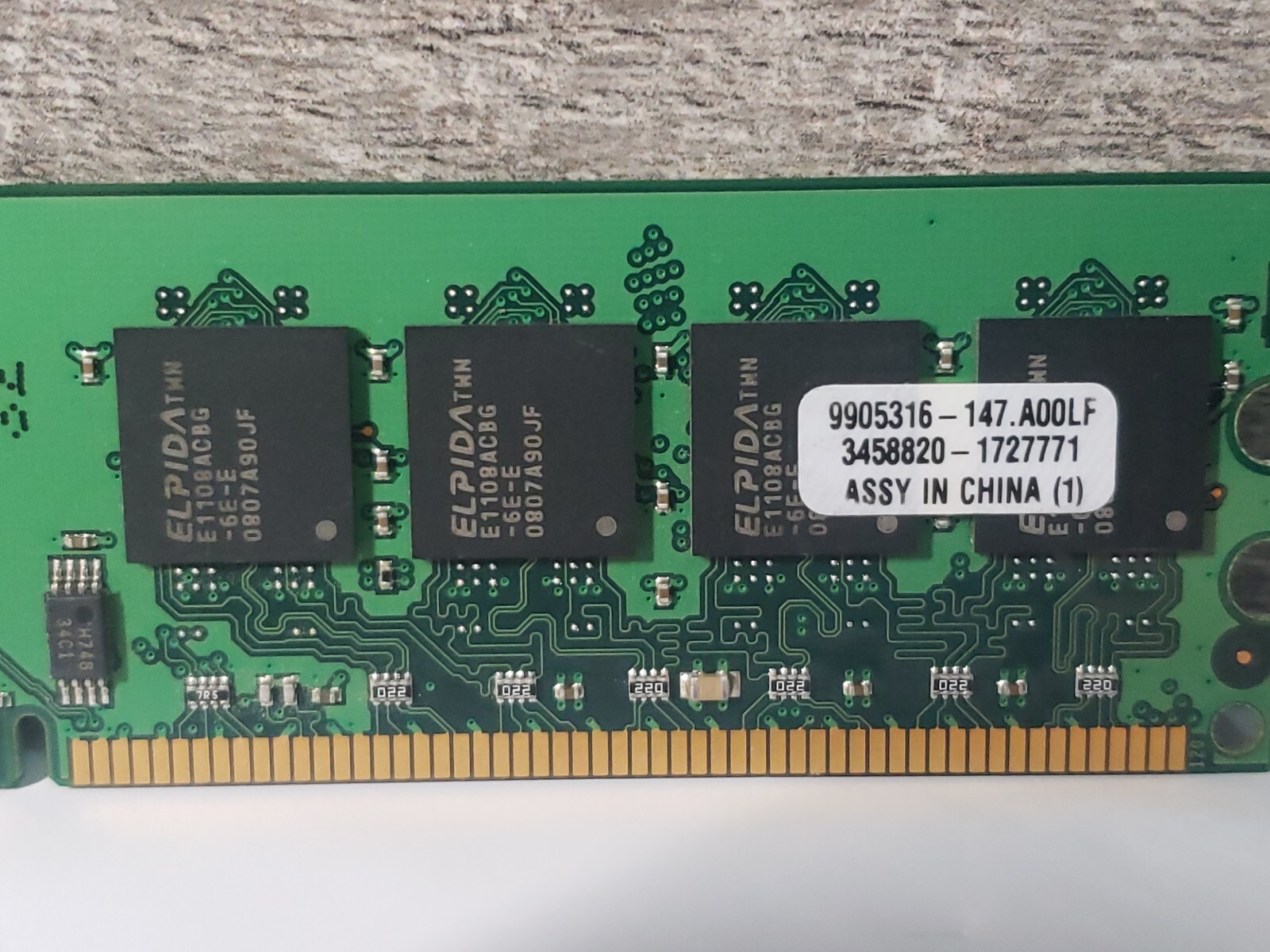 Kingston KVR667D2/2GR 1.8V Memory RAM Made In China