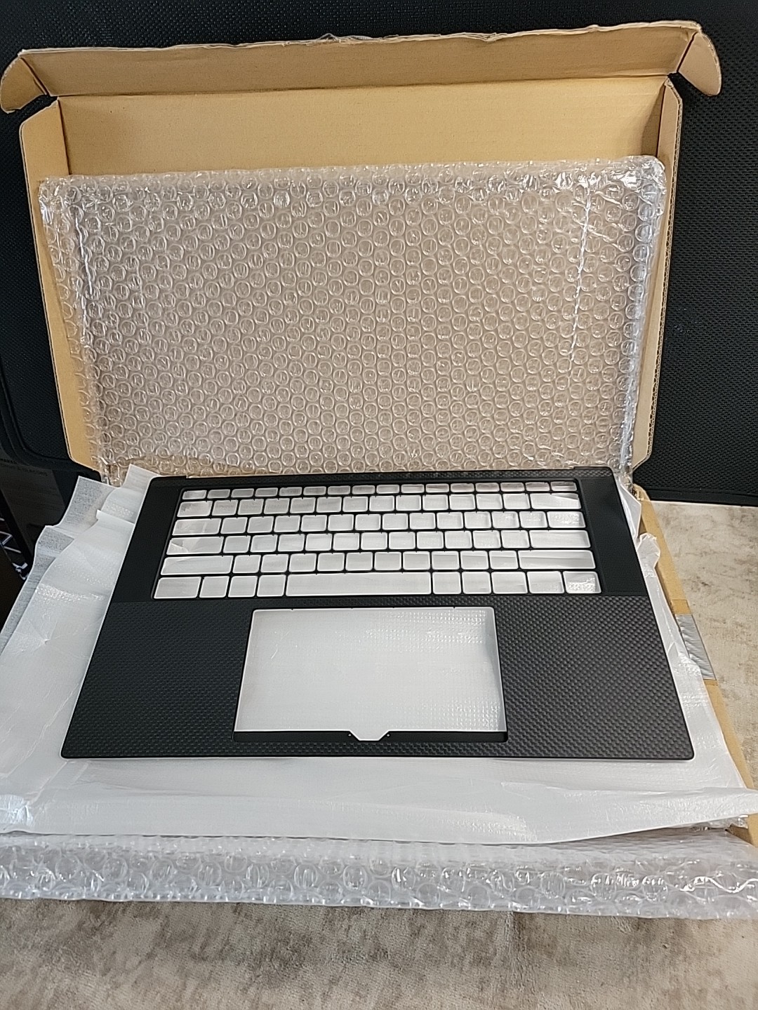Dell OEM XPS 15 9500 Palmrest Assembly IVA01 24K6R DKFWH
