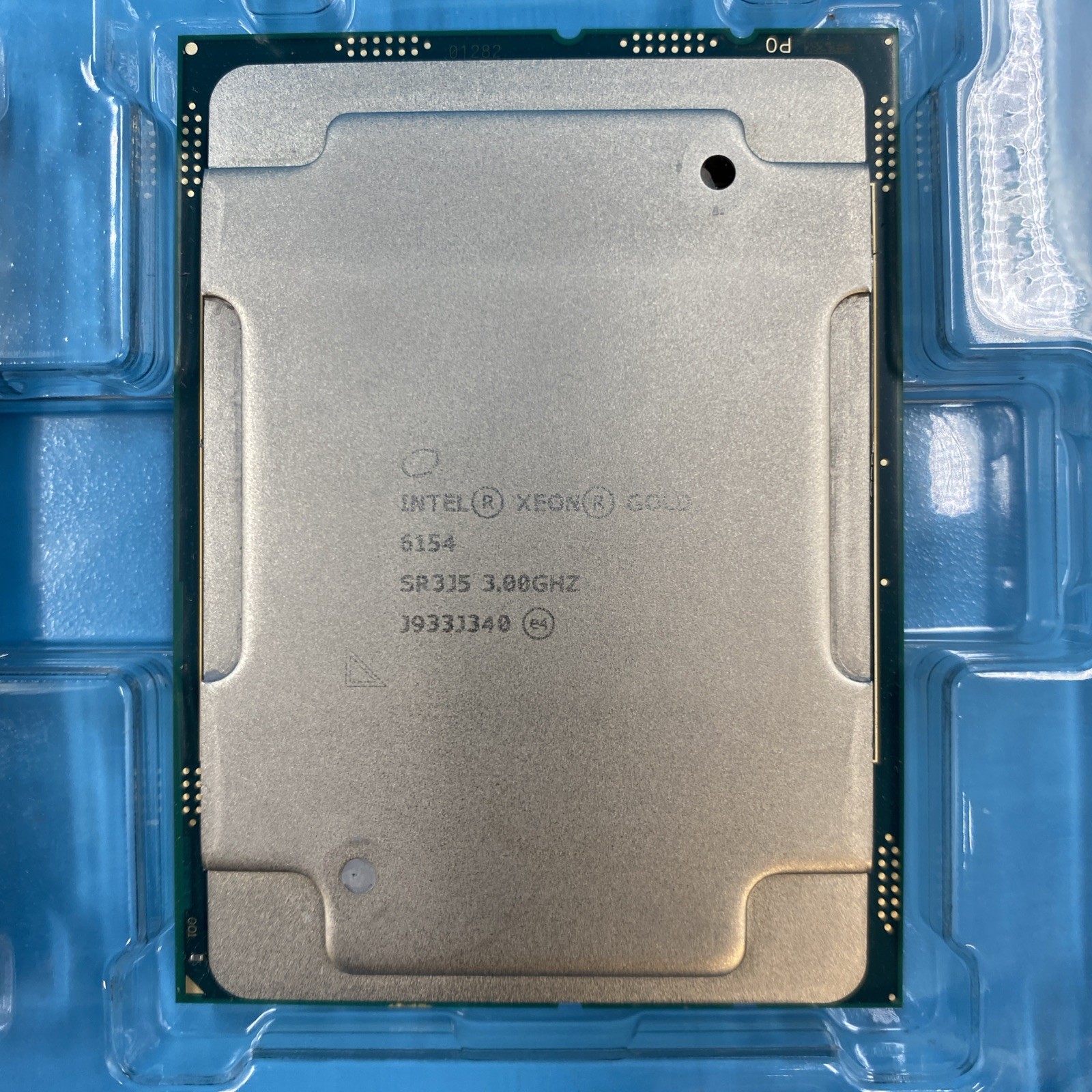(LOT OF 17) Intel Xeon Gold 6154 CPU 3.0GHz LGA3647 Server Processor (SR3J5)