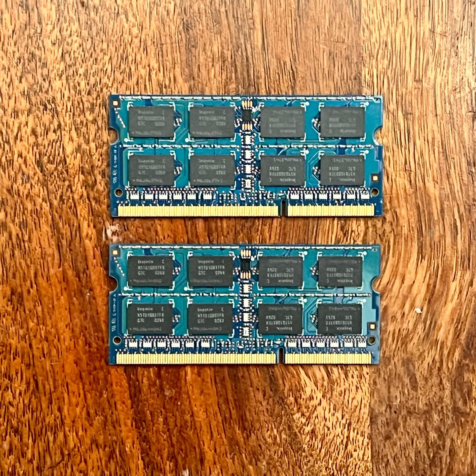 Hynix 4 GB kit DDR3 1066MHz (PC3-8500)