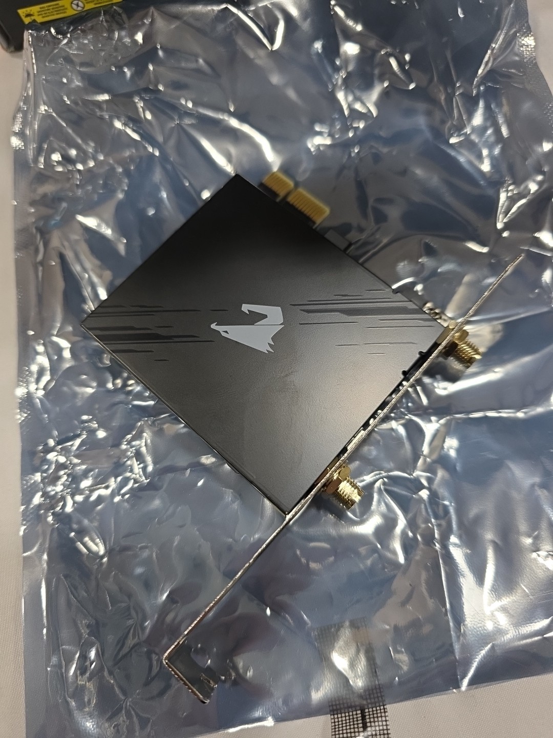 GIGABYTE WiFi 6E GC-WBAX210 2×2 802.11ax/ Tri-Band WiFi/ Bluetooth 5.2/ PCIe