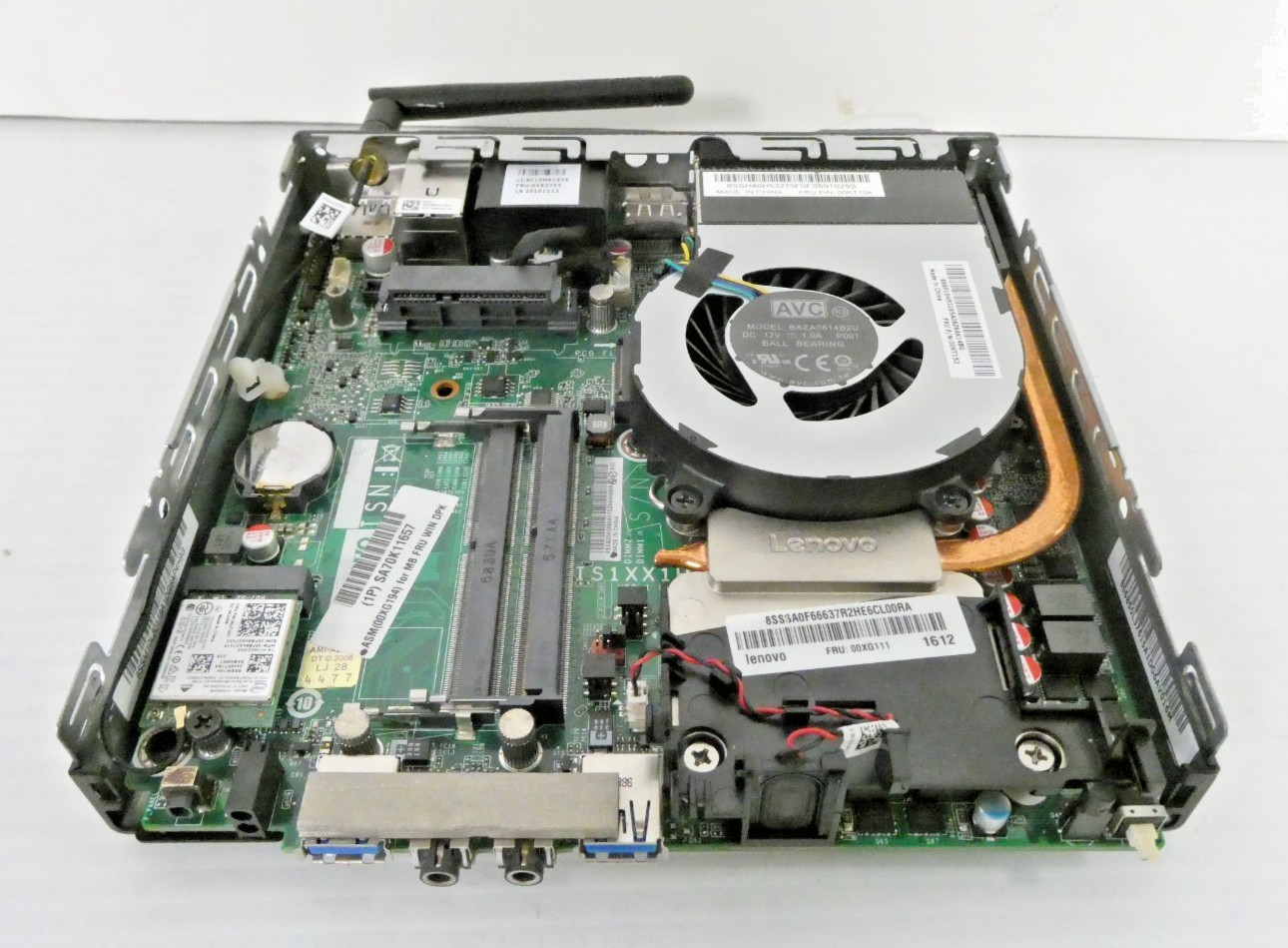 Lenovo ThinkCentre M700 Tiny PC i3-6100T CPU NO RAM NO SSD With WIFI