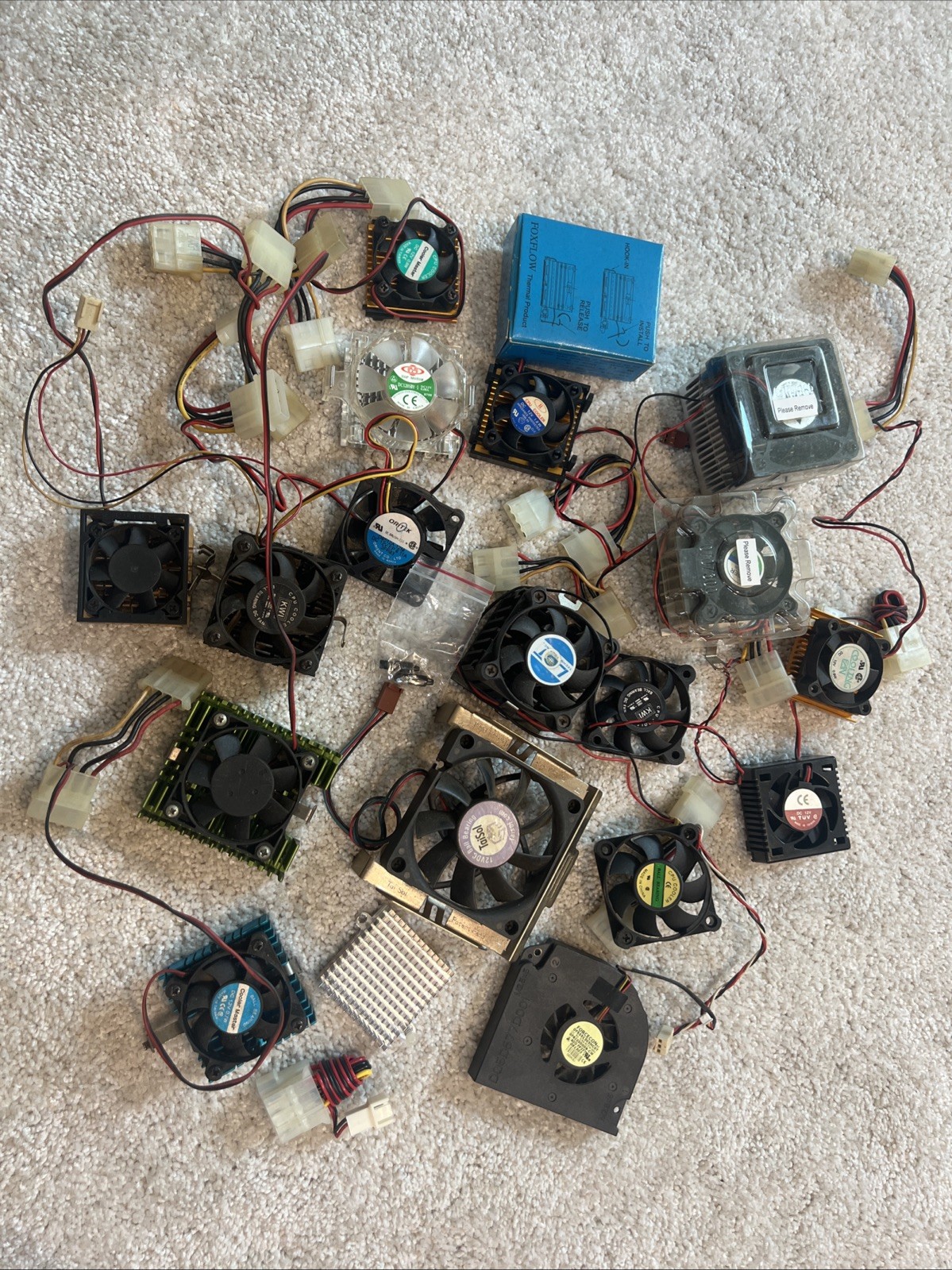 Bulk Lot 17 QTY Computer CPU Cooling Fans + 15 Heat-sinks – Various Brands