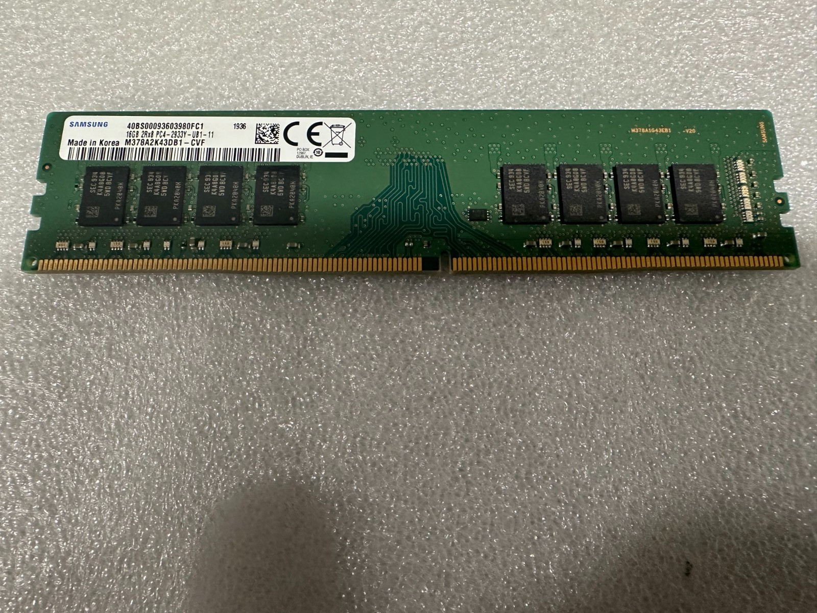 Samsung 16GB DDR4 2933 2Rx8 PC4-23400 M378A2K43DB1-CVF 288pin Desktop DIMM RAM