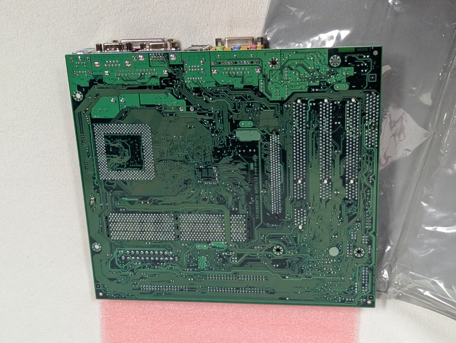 Vtg Compaq Computer ATX Motherboard ~ Socket 370 AMR, PCI, PCIE, AGP