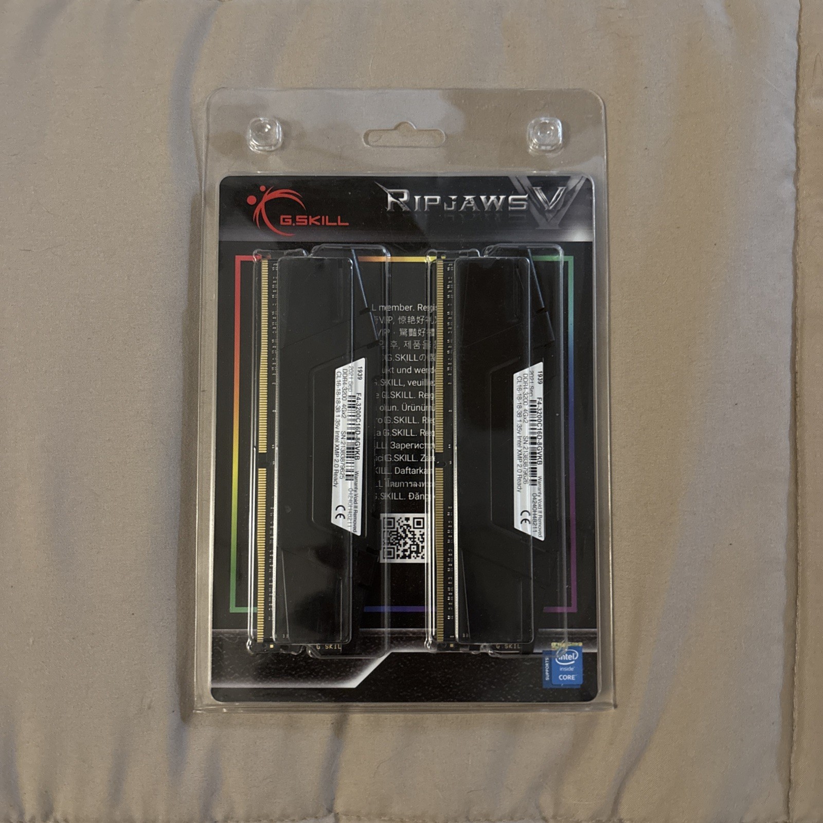 G.Skill Ripjaws V 8GB (2x4GB) DDR4-3200 CL16 Desktop RAM F4-3200C16D-8GVKB