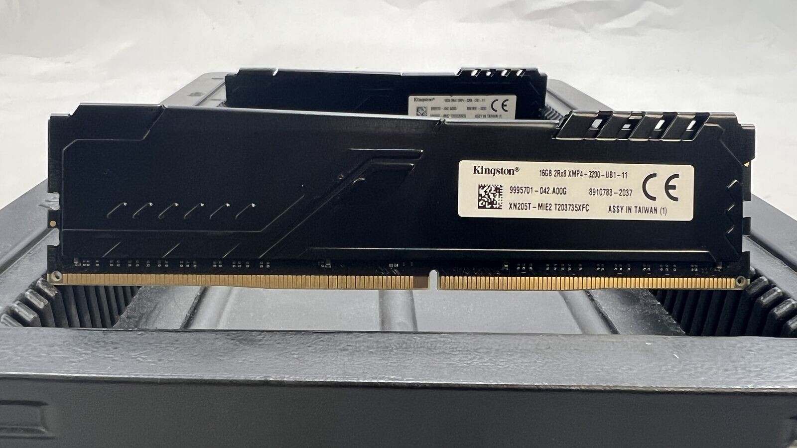 Kingston 16GB(1x16GB) FURY GAMING/Desktop XN205T-MIE2 xmp4-3200 *tested*more*92*