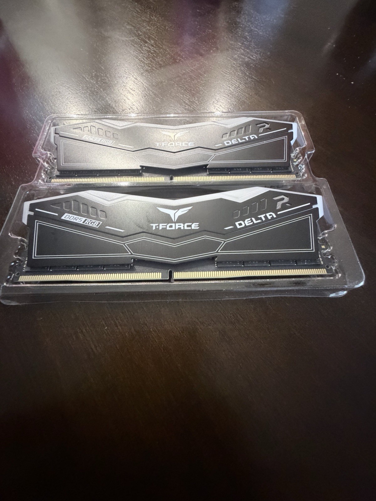 TEAMGROUP T-FORCE Delta RGB DDR5 DIMM 64GB (2x32GB) 6000MHz CL38