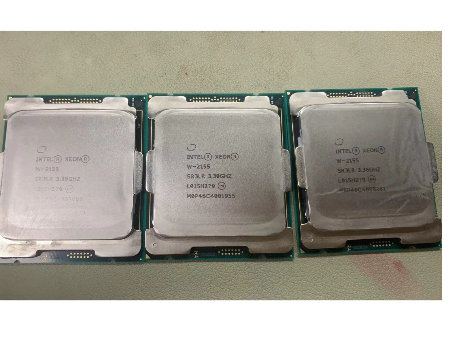 1pcs Original Intel Xeon W-2155 SR3LR 3.30GHz 13.75MB 140W 10-Core CPU