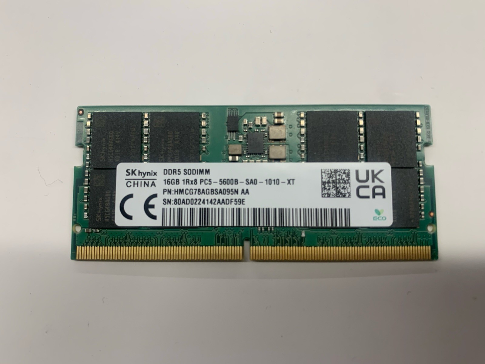 SK hynix HMCG78AGBSA095N 16GB DDR5 SODIMM PC5-5600B 1Rx8 Laptop RAM Memory
