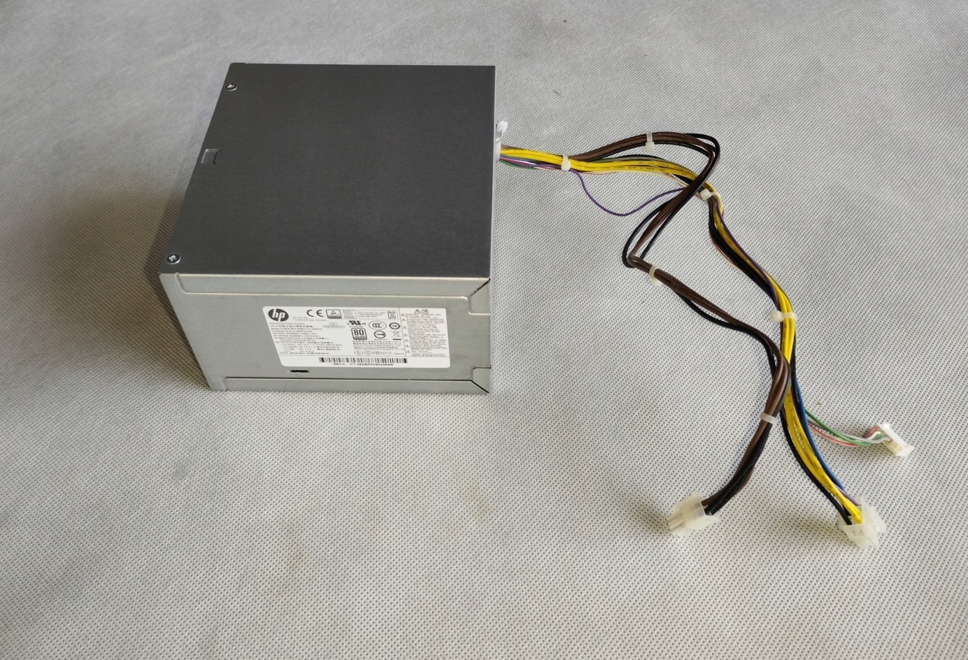Power supply Output rated at 280 Watts 12VDC output 9