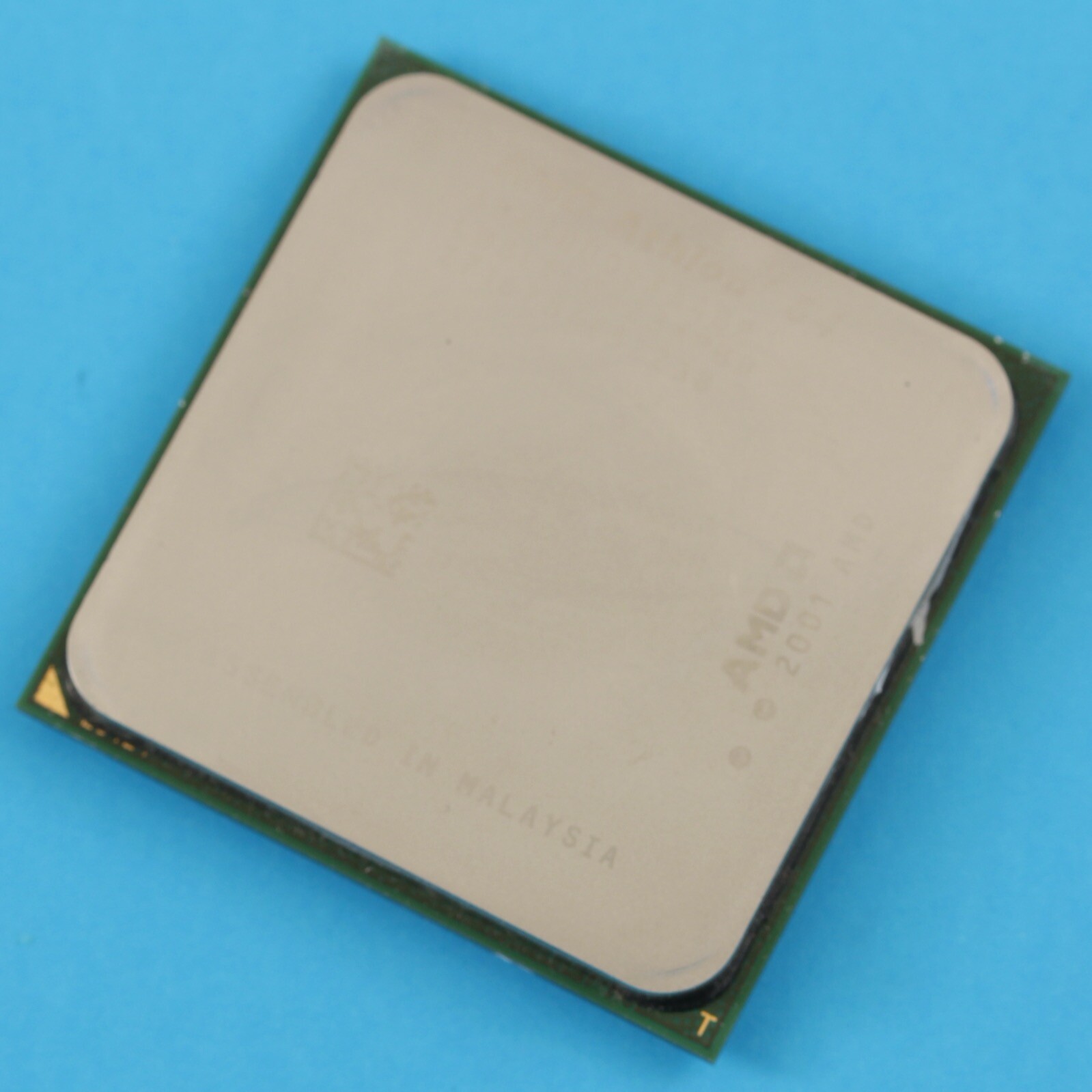 AMD Athlon 64 3000+ 1.8Ghz Socket 939 CPU Processor ADA3000DAA4BP