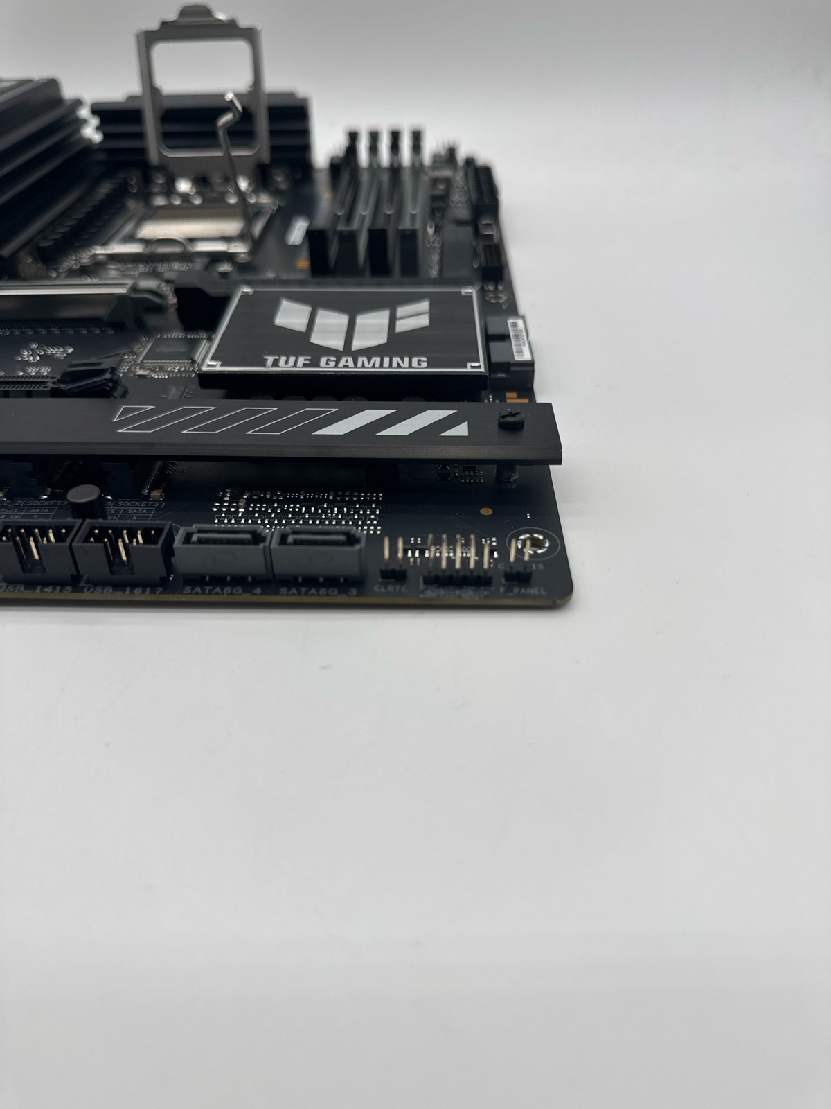 (BROKEN) ASUS TUF GAMING B650E-PLUS WIFI AMD B650 ATX Motherboard BENT PINS
