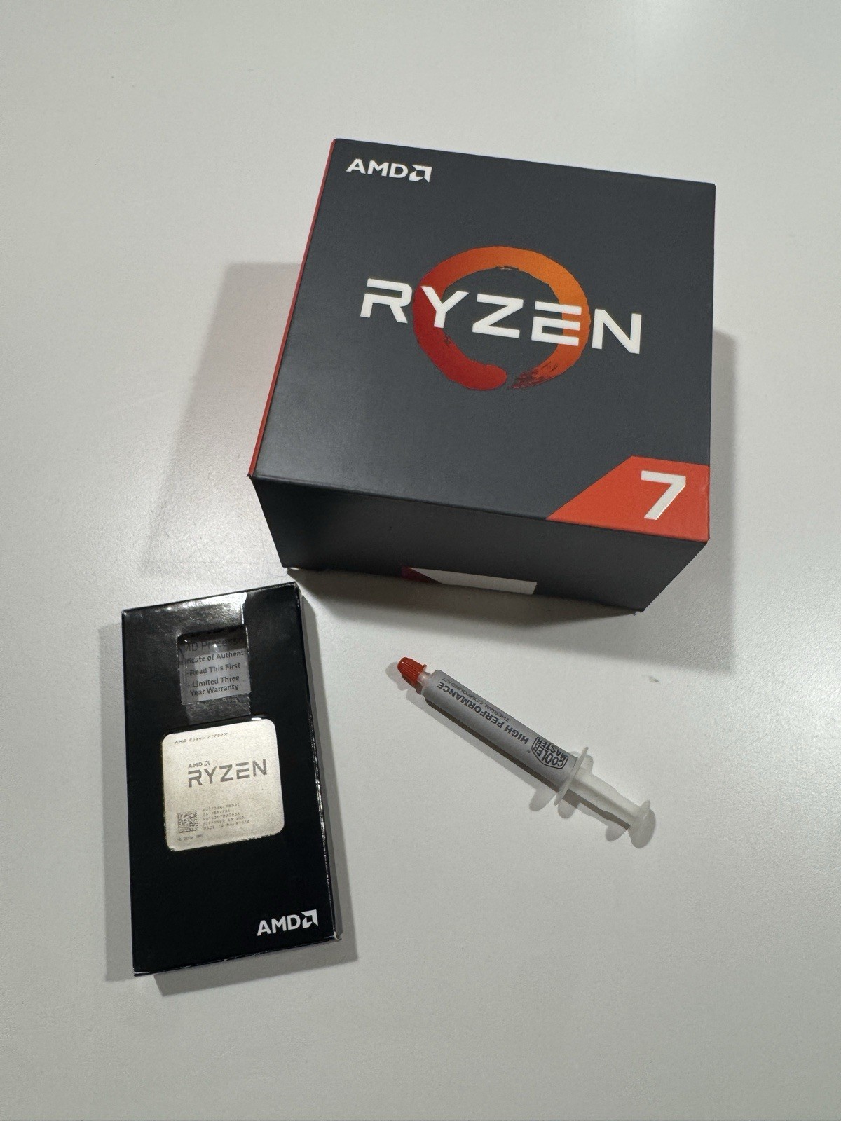 AMD Ryzen 7 1700X 3.40GHz 8 Core 16 Thread AM4 With Cooler Master Thermal Paste