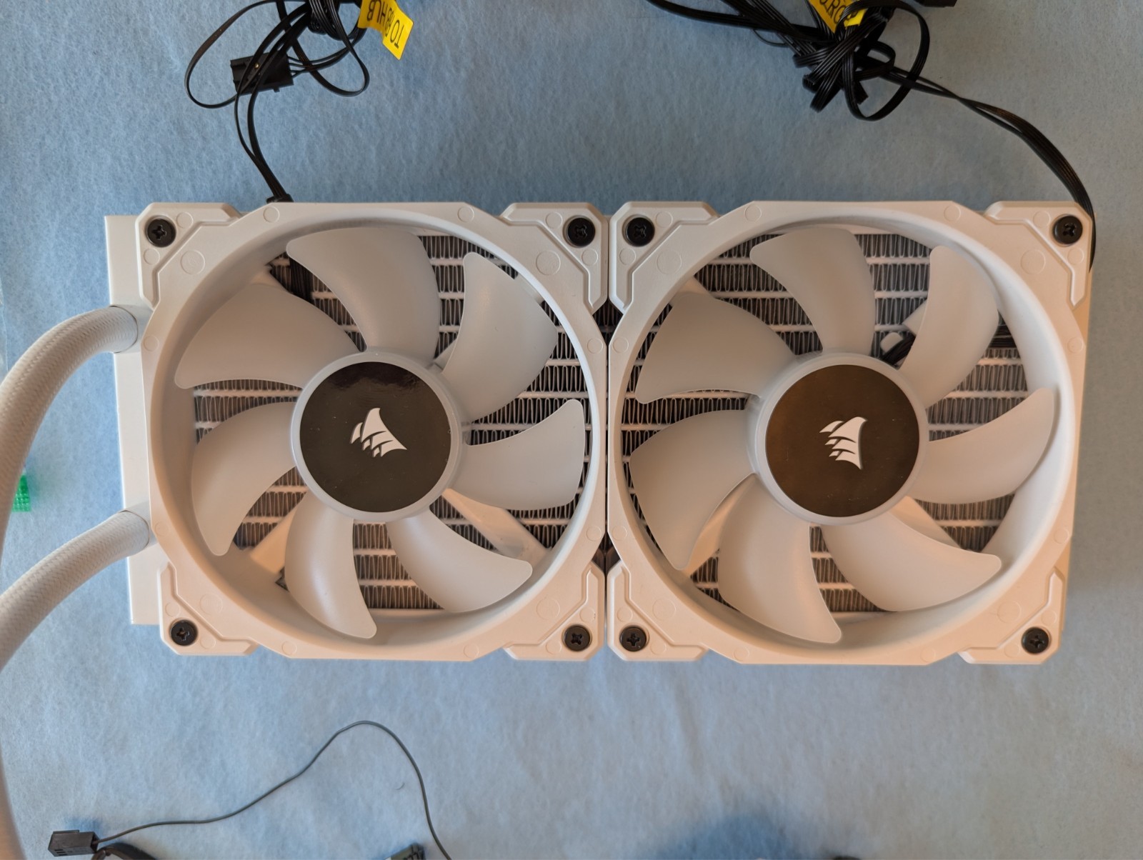 Corsair iCUE H100i ELITE CAPELLIX Liquid CPU Cooler — White