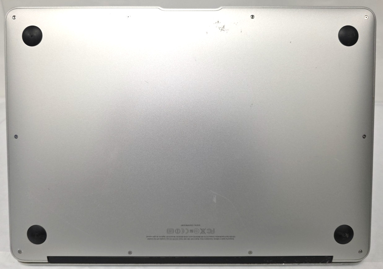 Apple MacBook Air | 13″| A1369| EMC 2469| 4GB RAM| No SSD| No OS