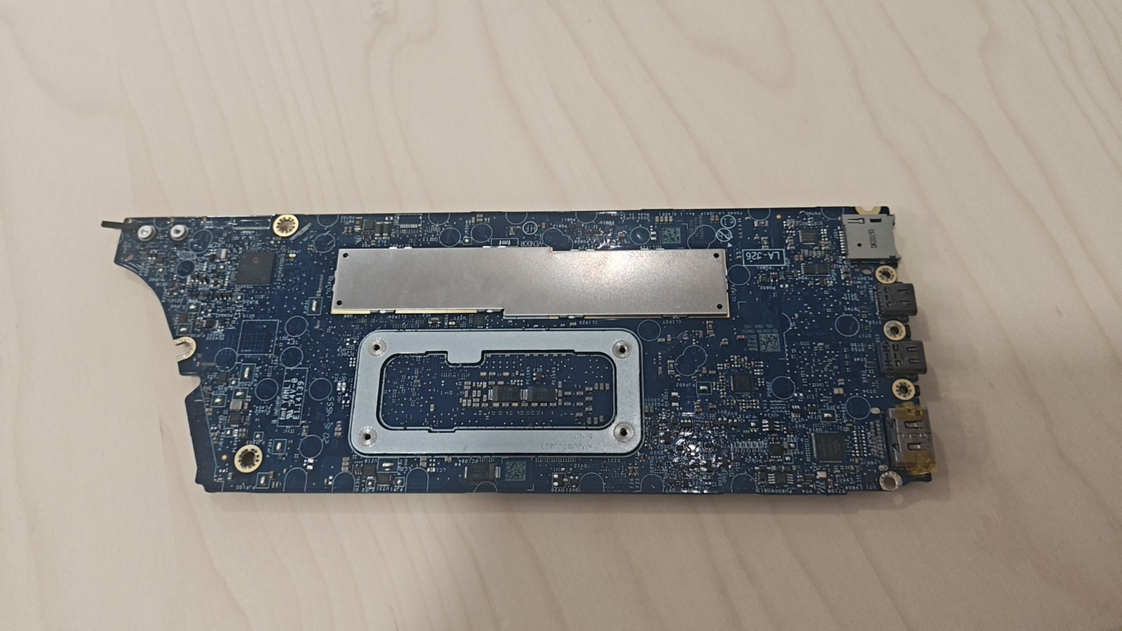 Dell Latitude 7410 14″ i7-10610U Motherboard LA-J261P