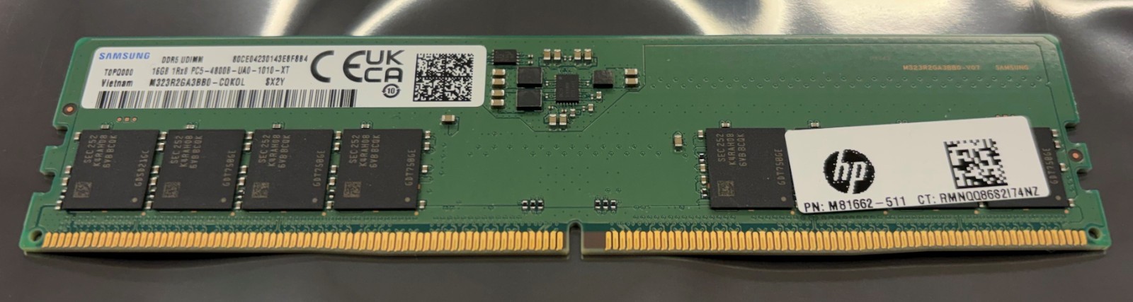 HP – Samsung M323R2GA3BB0-CQK0L 16GB DDR5 4800Mbps PC5-38400 Memory M81662-511
