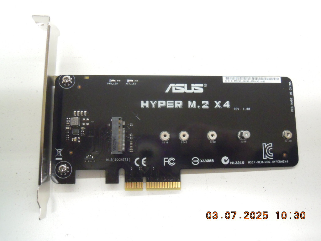 ASUS HYPER M.2 X4 rev. 1.00 Expansion Card PCI-Express Adapter w/ Screw & Stand