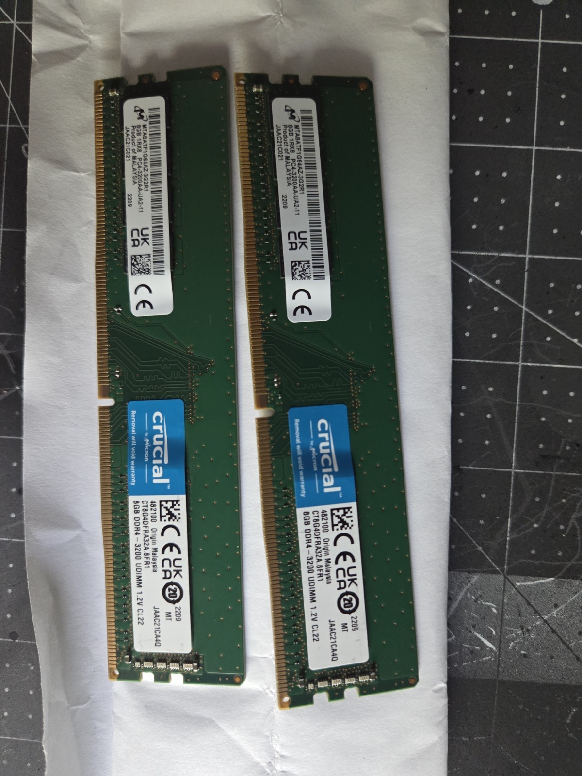 Crucial 16GB (2x8GB) 3200MHz 260-pin UDIMM DDR4 RAM Memory Kit…