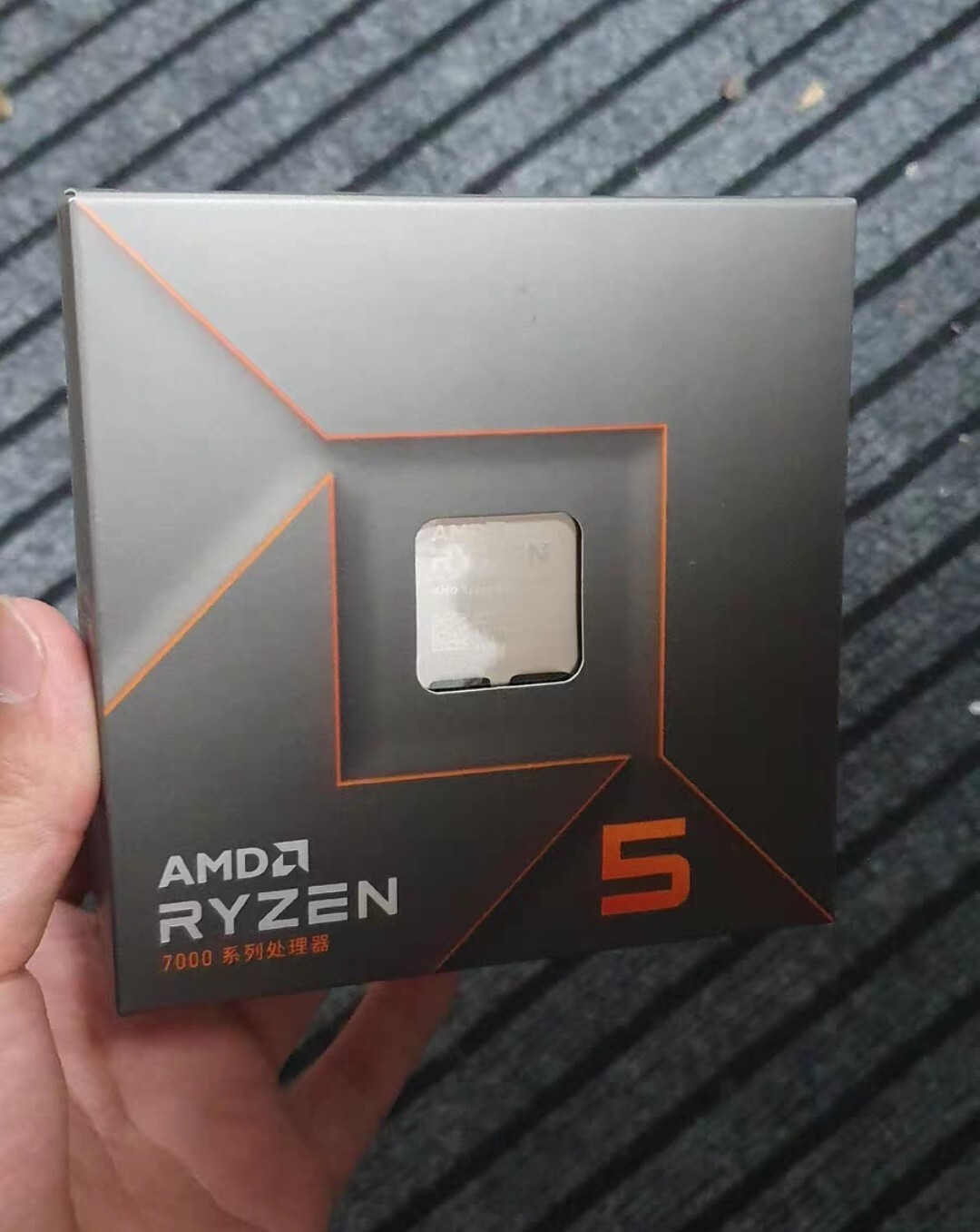 NEW AMD Ryzen 5 7600X R5 7600X AM5 CPU Processor 4.7 GHz 6-Core 12-Thread IN BOX