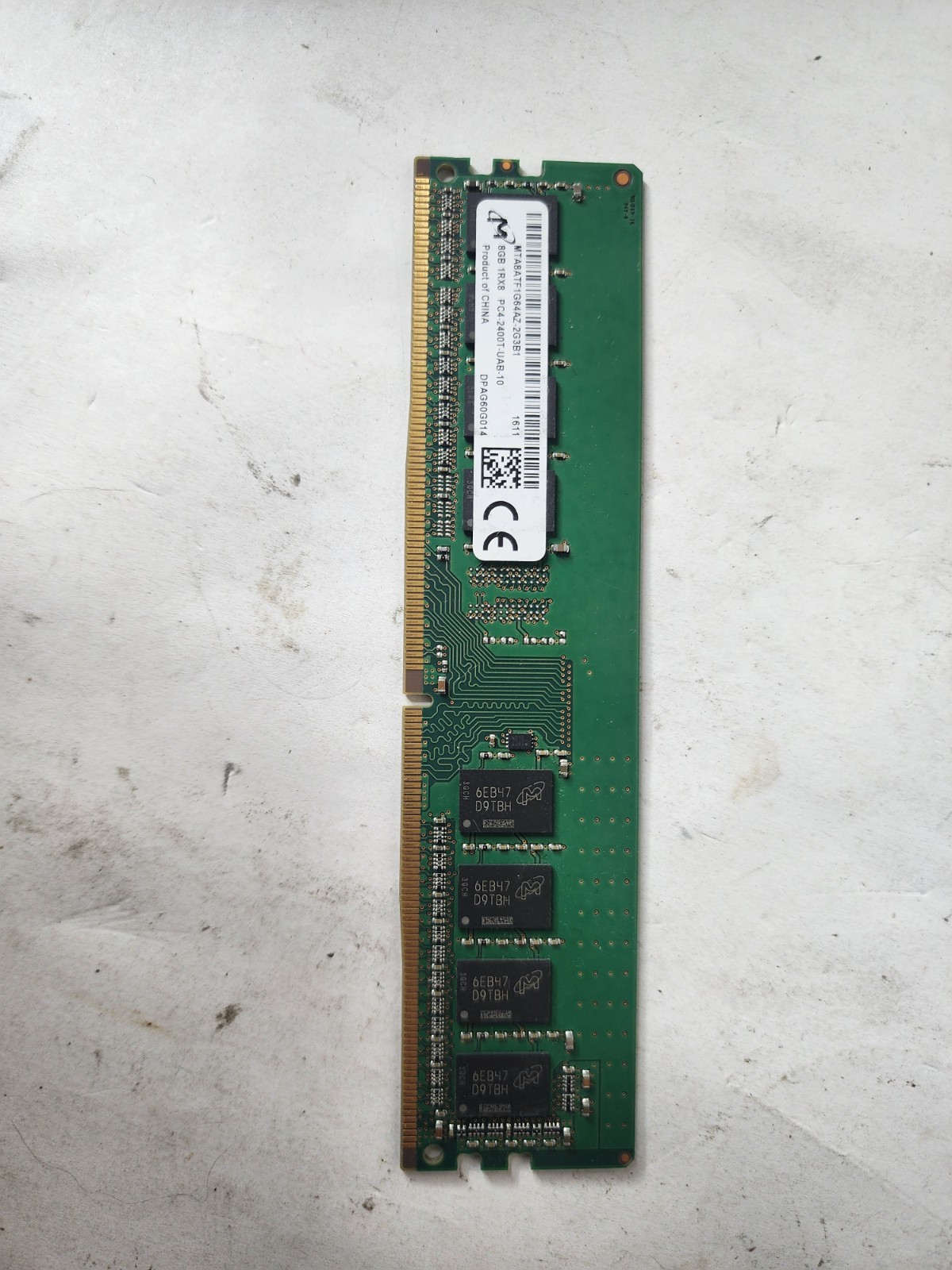 Micron 8GB Desktop Memory Module MTA8ATF1G64AZ-2G3B1 DDR4 PC4-2400T-UAB-10