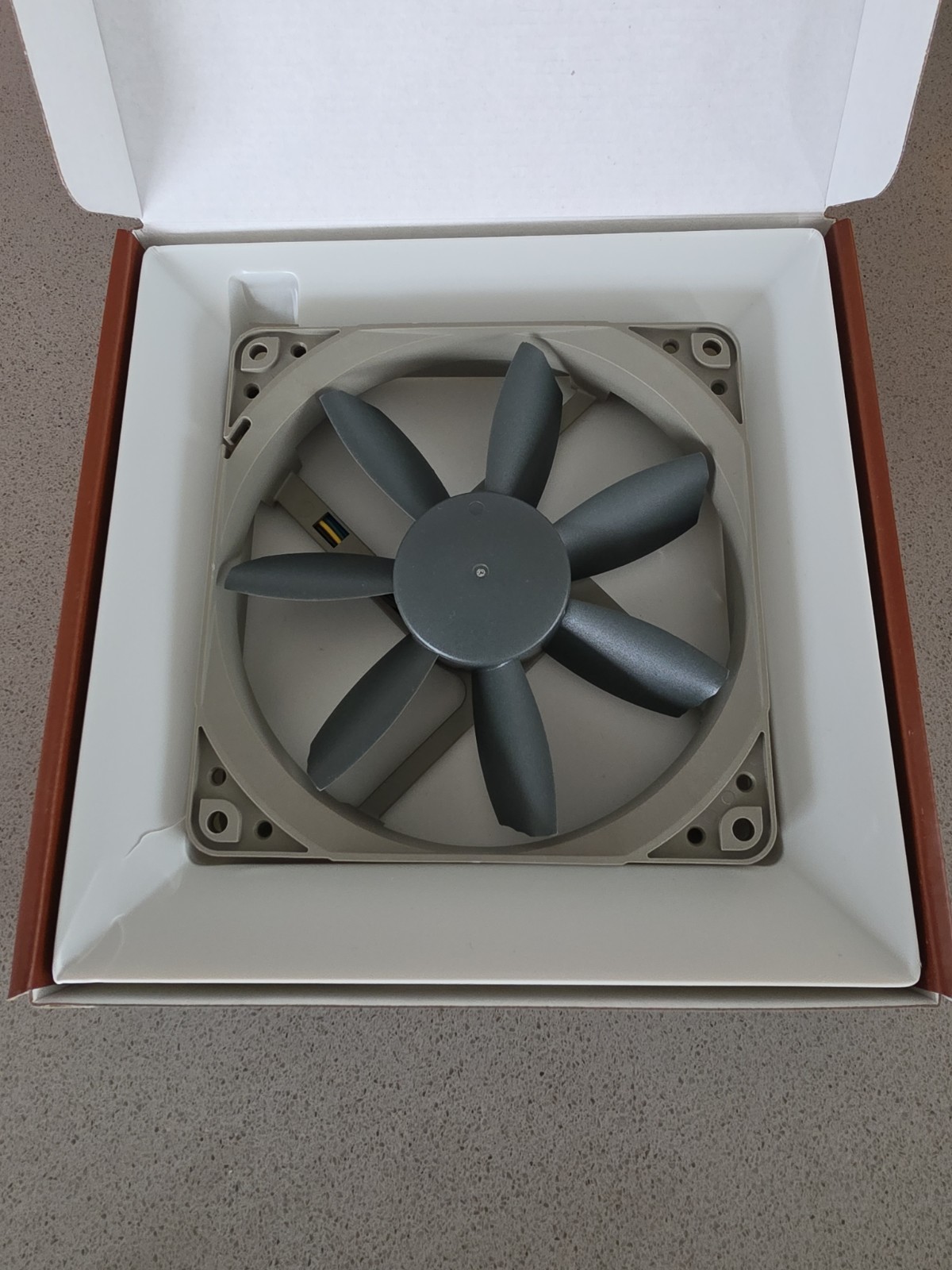 Noctua NF-S12B redux-1200 PWM, High Performance Cooling Fan, 4-Pin, 1200 RPM