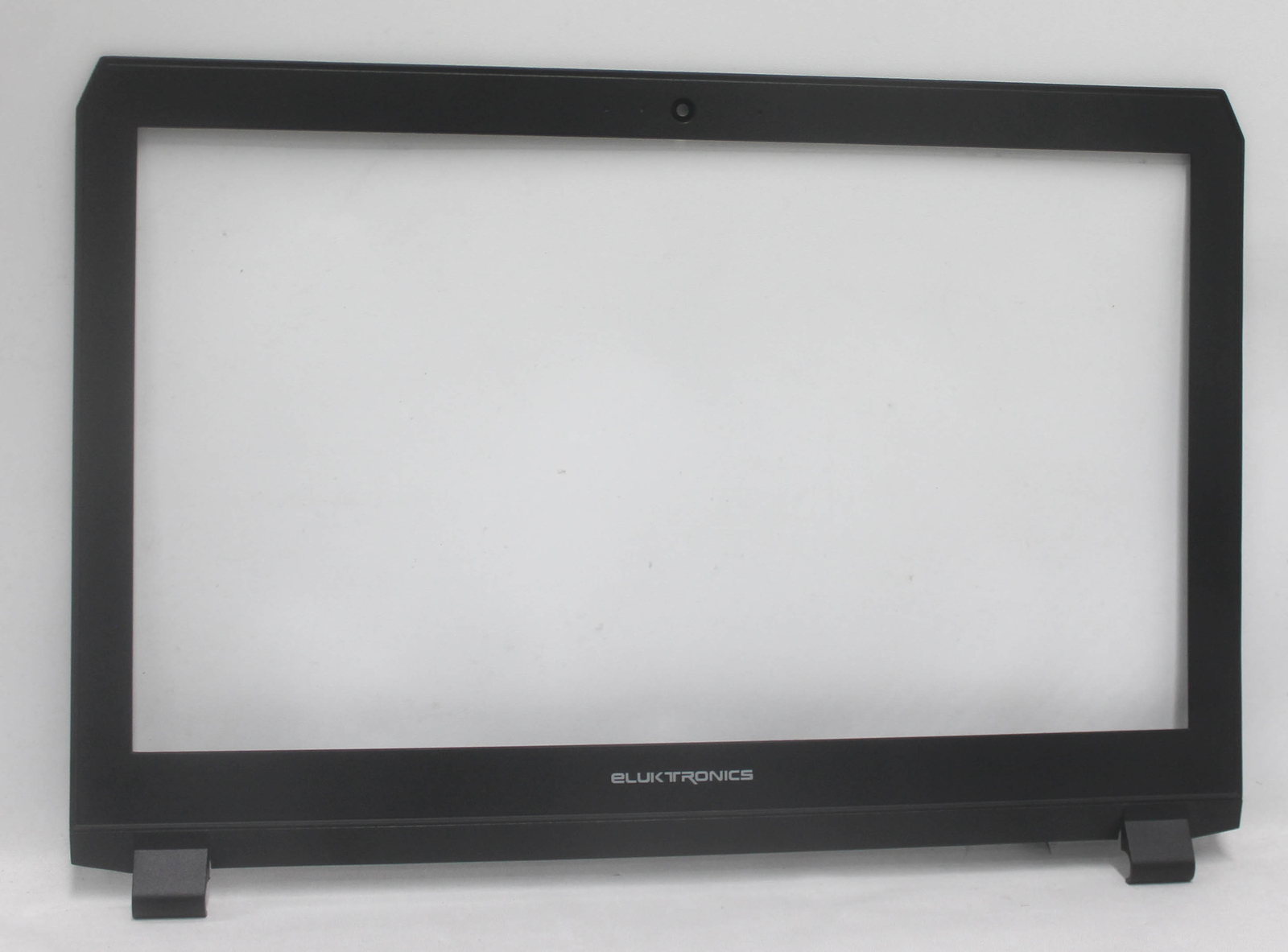 6-39-P6501-015-E6 Eluktronics Lcd Front Bezel Black P650Hp «GRADE A»