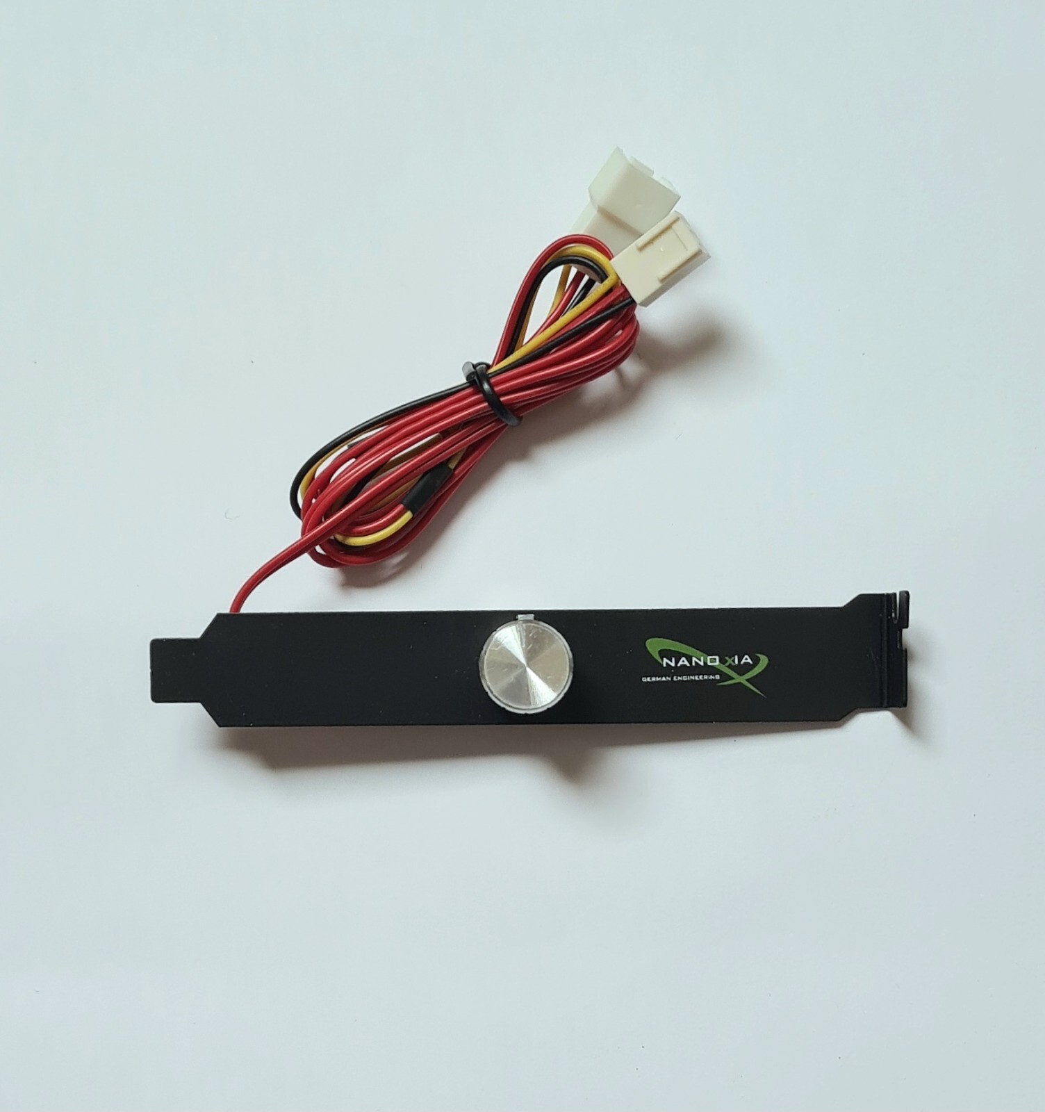Super Quiet 92mm Case Fan 1400 RPM 13 dBA 3 pin w/ PCI Slot Fan Speed Controller