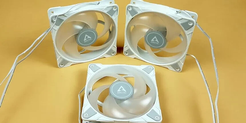 ARCTIC P12 PWM PST A-RGB 120mm Case Fan – White