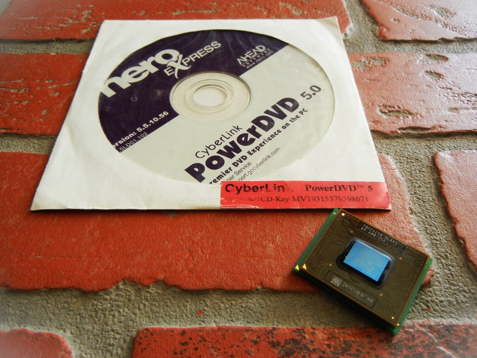 NERO EXPRESS 5.5.10.56 PC Software FOR GEEKS Intel P3 CPU SL443 Mobile 600/256