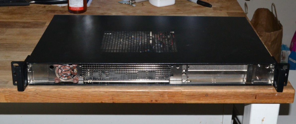 1U Rack Mountable mini-ITX Computer Case 10-inch Shallow Depth and Reversible