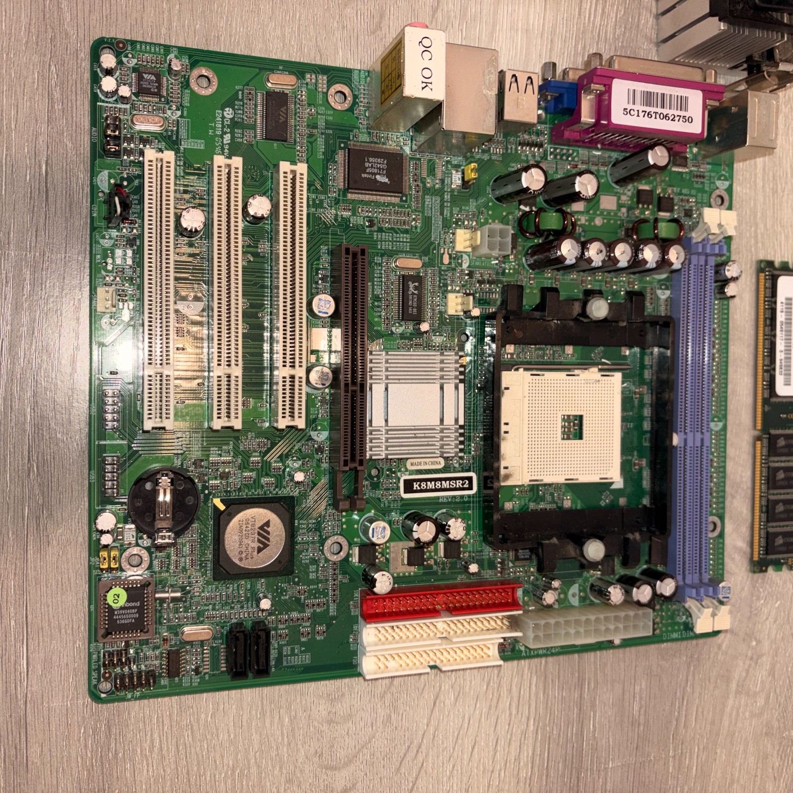 Jetway K8M8MSR2 Motherboard W/Two Value Select VS512MB400 & VS1GB400C3 & Fan