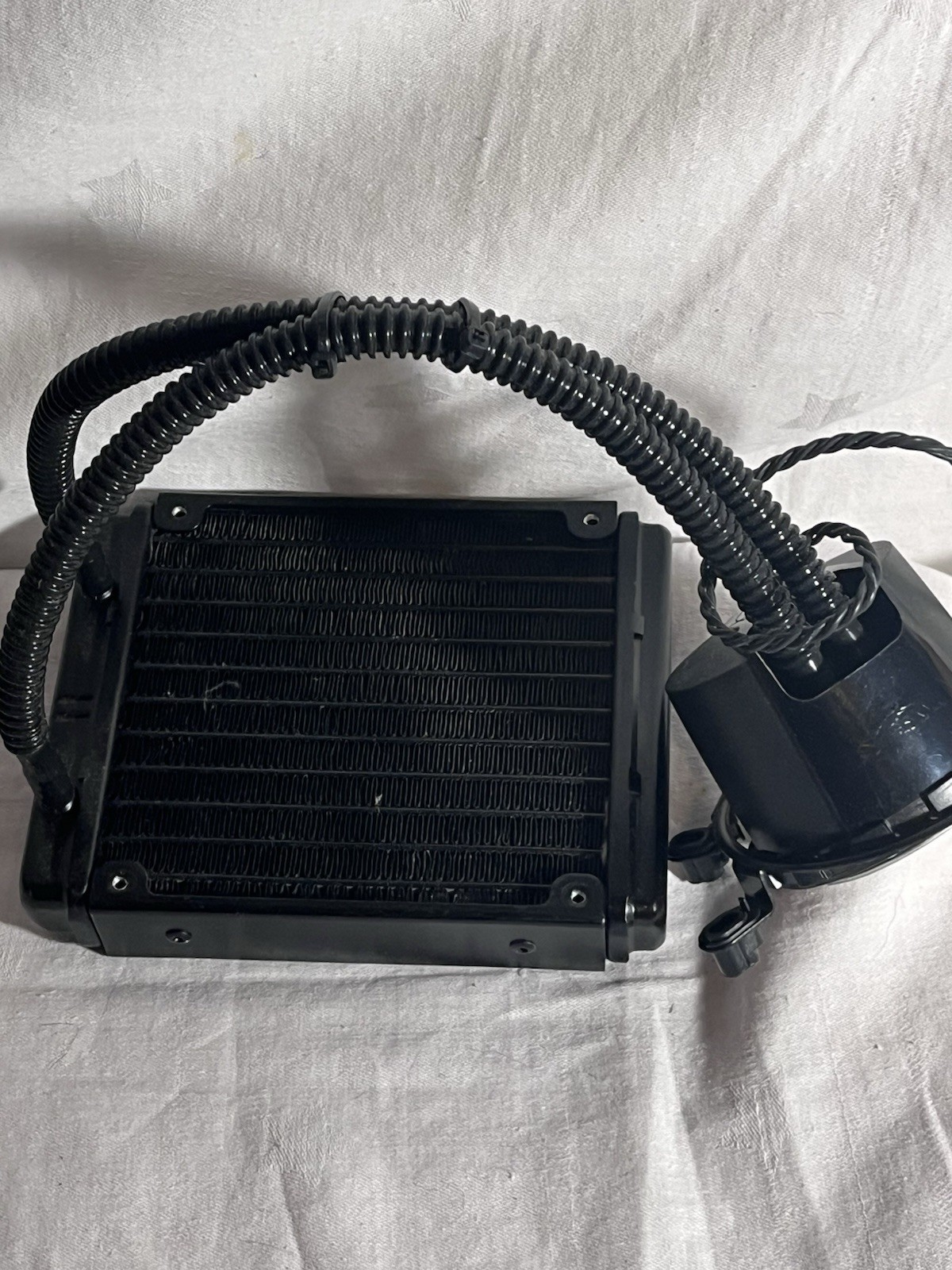 Asetek 550LC 120mm Liquid CPU Cooler Single Fan – Brackets Included